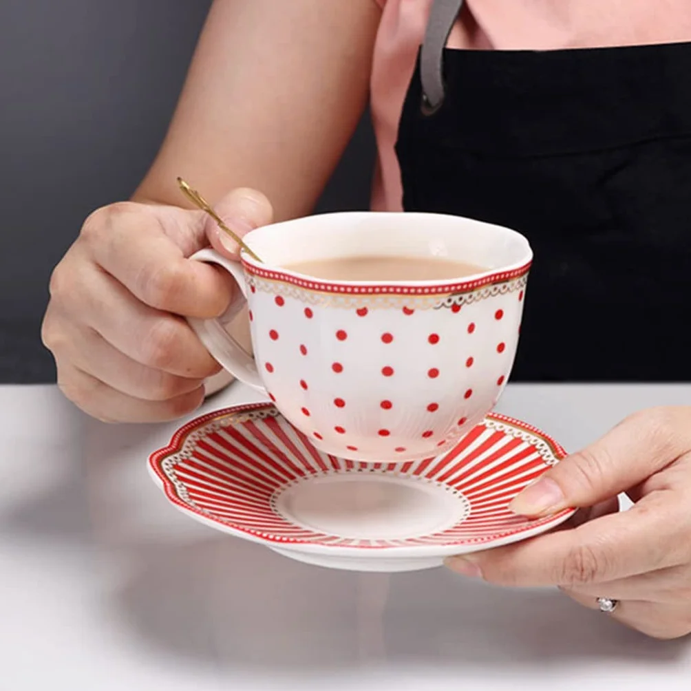 Ceramiczny kubek do kawy w paski i spodek zestaw domowy popołudniowa herbata zestaw francuski kwiat filiżanka do herbaty łyżeczka (3 szt.)