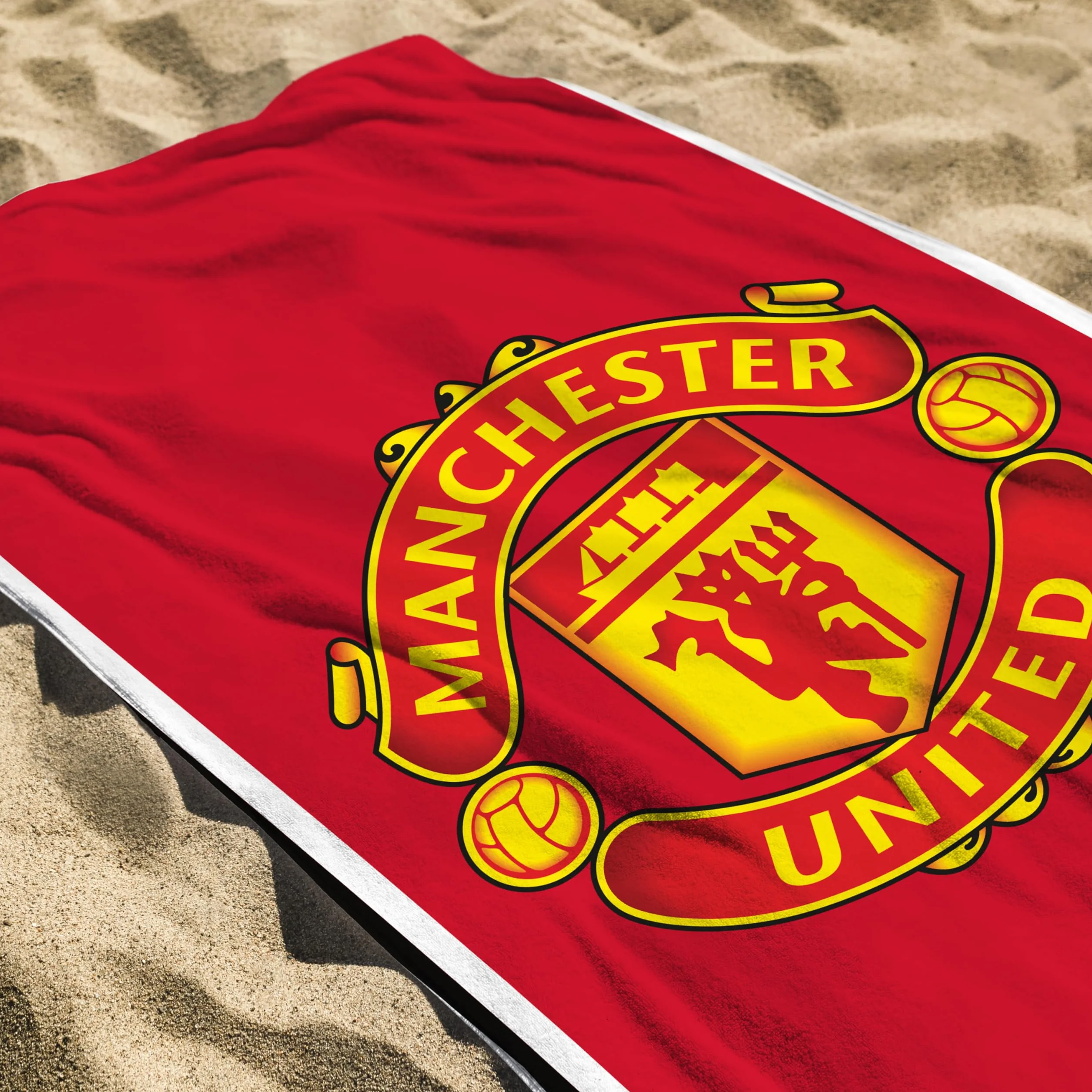 Manchester United Oficjalny ręcznik FC Character World, super miękki w dotyku, design klubu piłkarskiego | idealny do domu, wanny, plaży i basenu, jeden rozmiar 75 cm x 150 cm, 100% bawełna