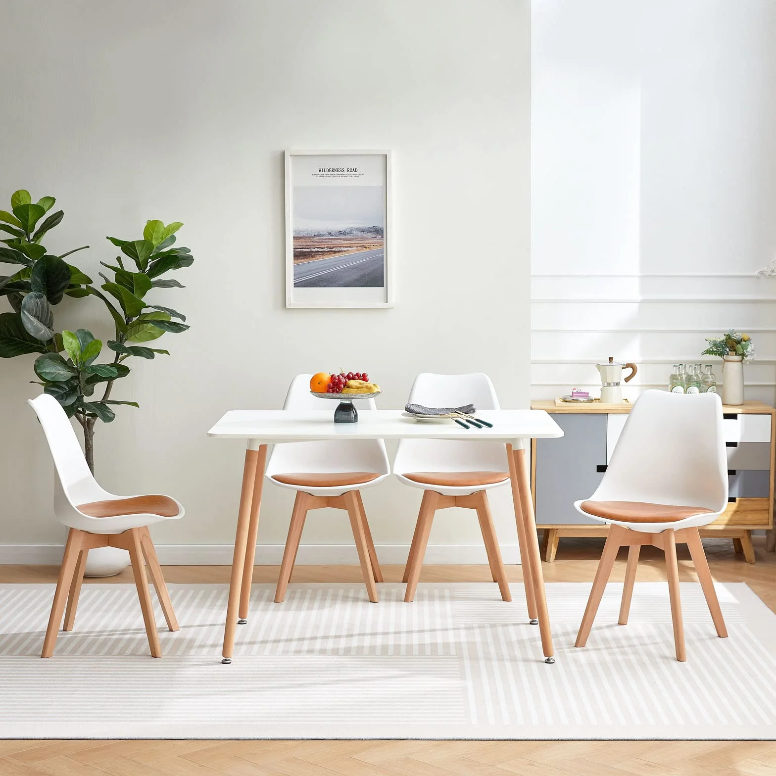 EGGREE Zestaw 4 krzeseł do jadalni i kuchni, nordic, z siedziskiem tapicerowanym skórą poliuretanową i nogami z buku, kolor biały i brązowa skóra poliuretanowa