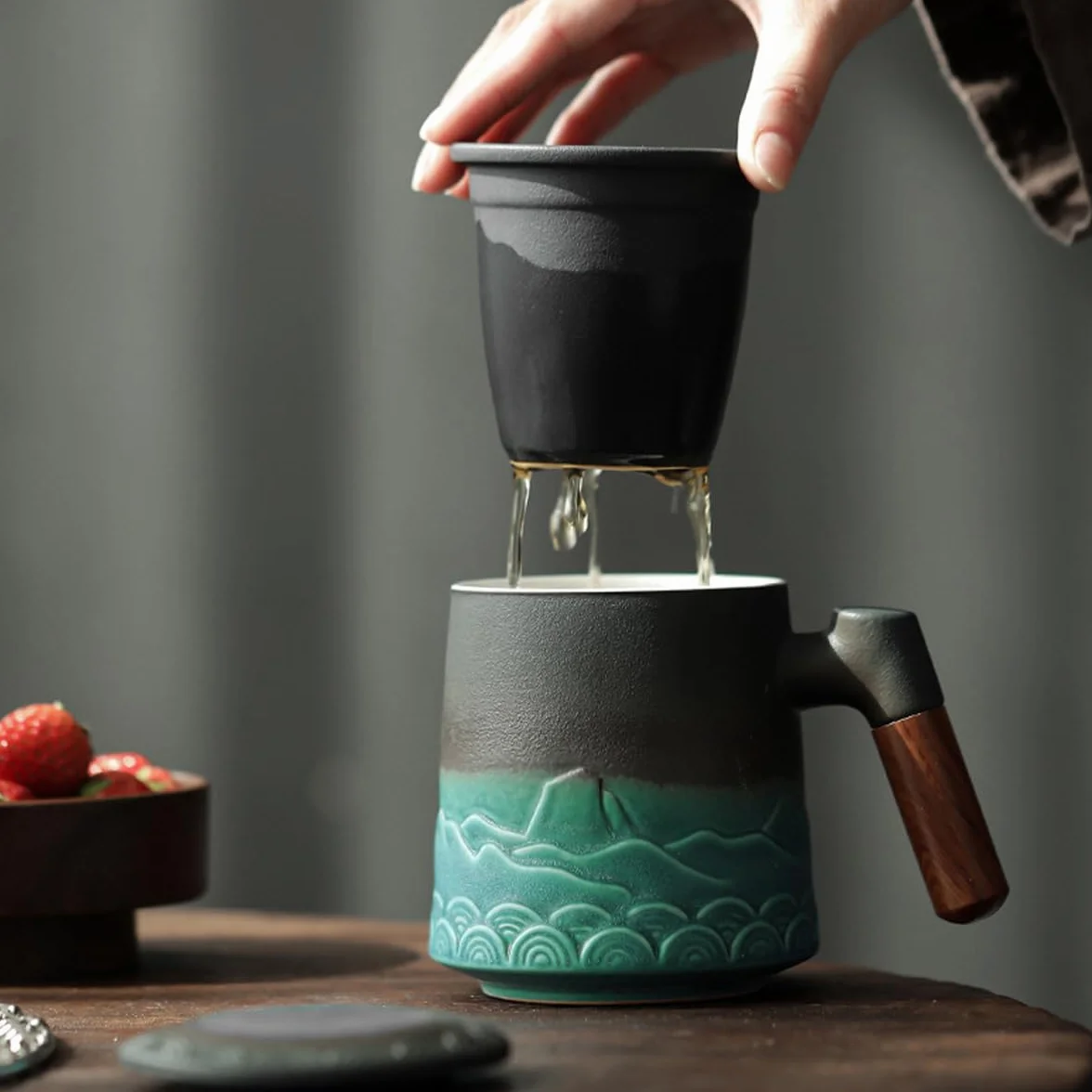 NUZAMAS Filiżanka do Herbaty z Zaparzaczem i Pokrywką 450 ml, Kubek do Kawy z Drewnianym Uchwytem, Ceramiczny