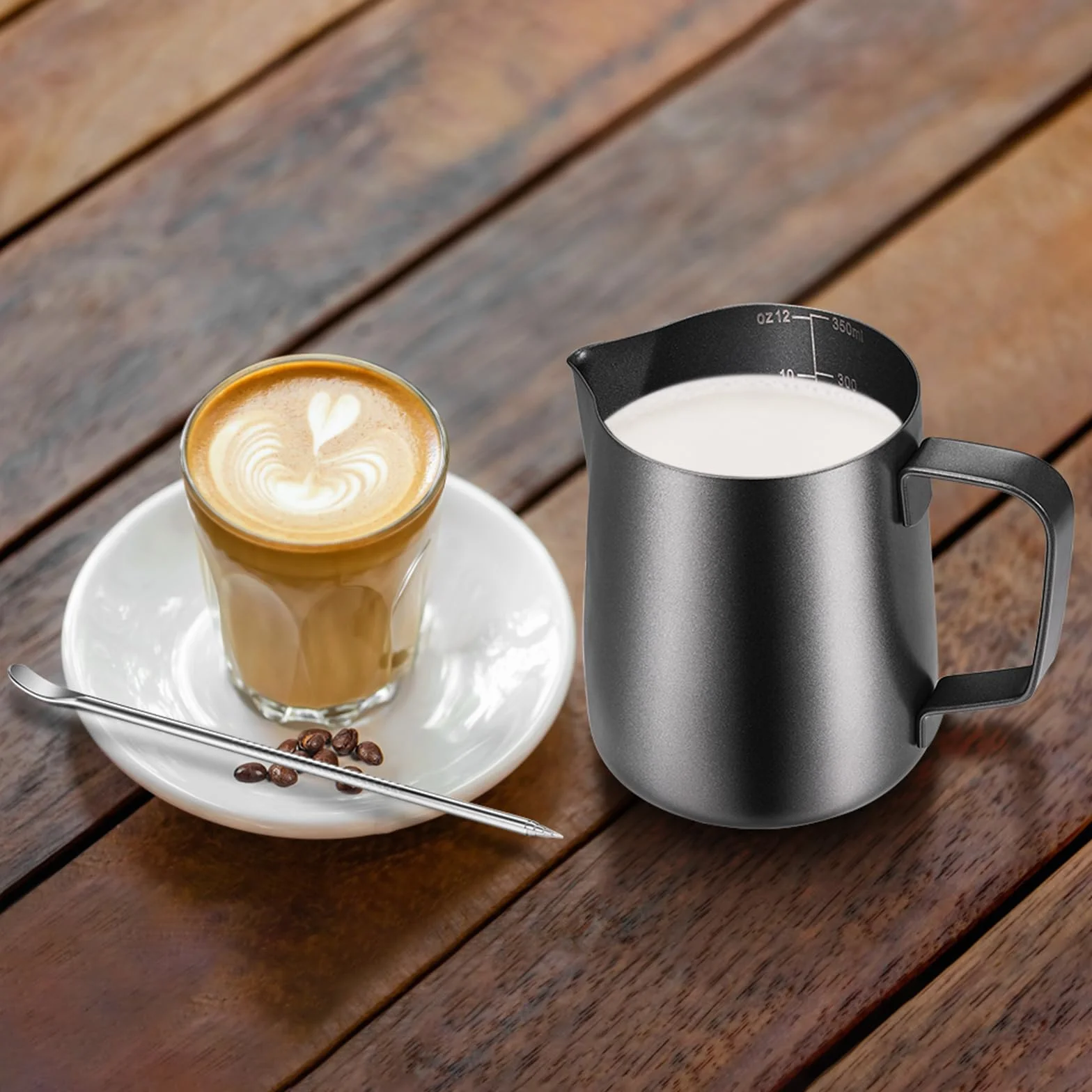 Anpro Metalowy dzbanek do spieniania mleka, 350 ml / 340 ml dzbanek na mleko ze stali nierdzewnej 304 z pisakiem artystycznym do dekoracji latte, metalowe akcesoria baristów do cappuccino latte i