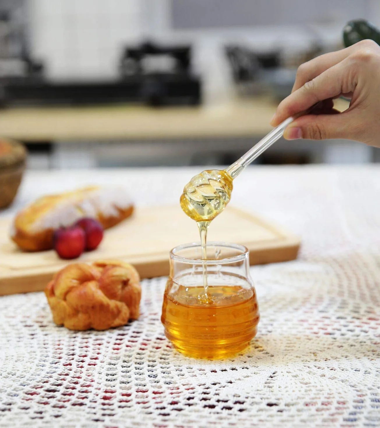 Mkouo Glass Honey Jar with Dipper Transparent Honey Pot 265 ml, 9 Ounces