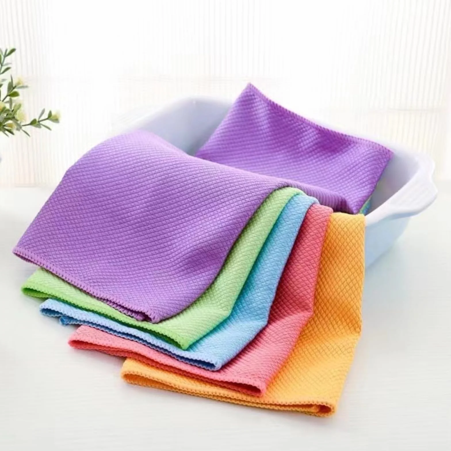 Streak-Free Miracle Cleaning Cloths Reusable Multipurpose Streak Free Miracle Cleaning Cloths Fish-Scale Streak Free Glass Cleaning Cloth for Table Kitchen(10pc)