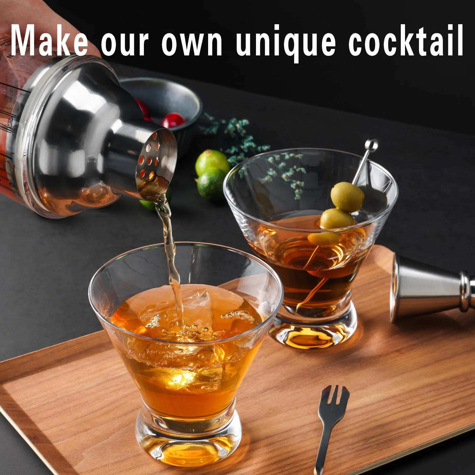 WOTOR Zestaw 4 kieliszków do martini, 240 ml, fantazyjne nowoczesne kubki do martini, do baru, krótkie i małe kieliszki do margarity