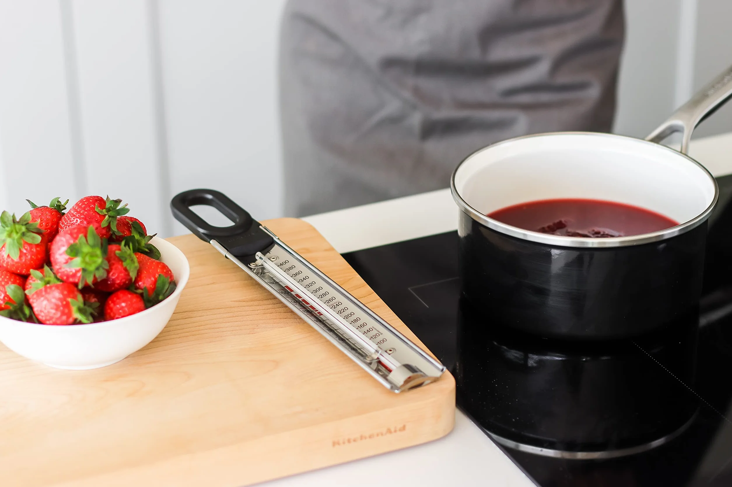 Termometr Kuchenny z Zawieszką KitchenAid, do Oleju, Cukru i Dżemu, Zakres: od 40°C do 200°C