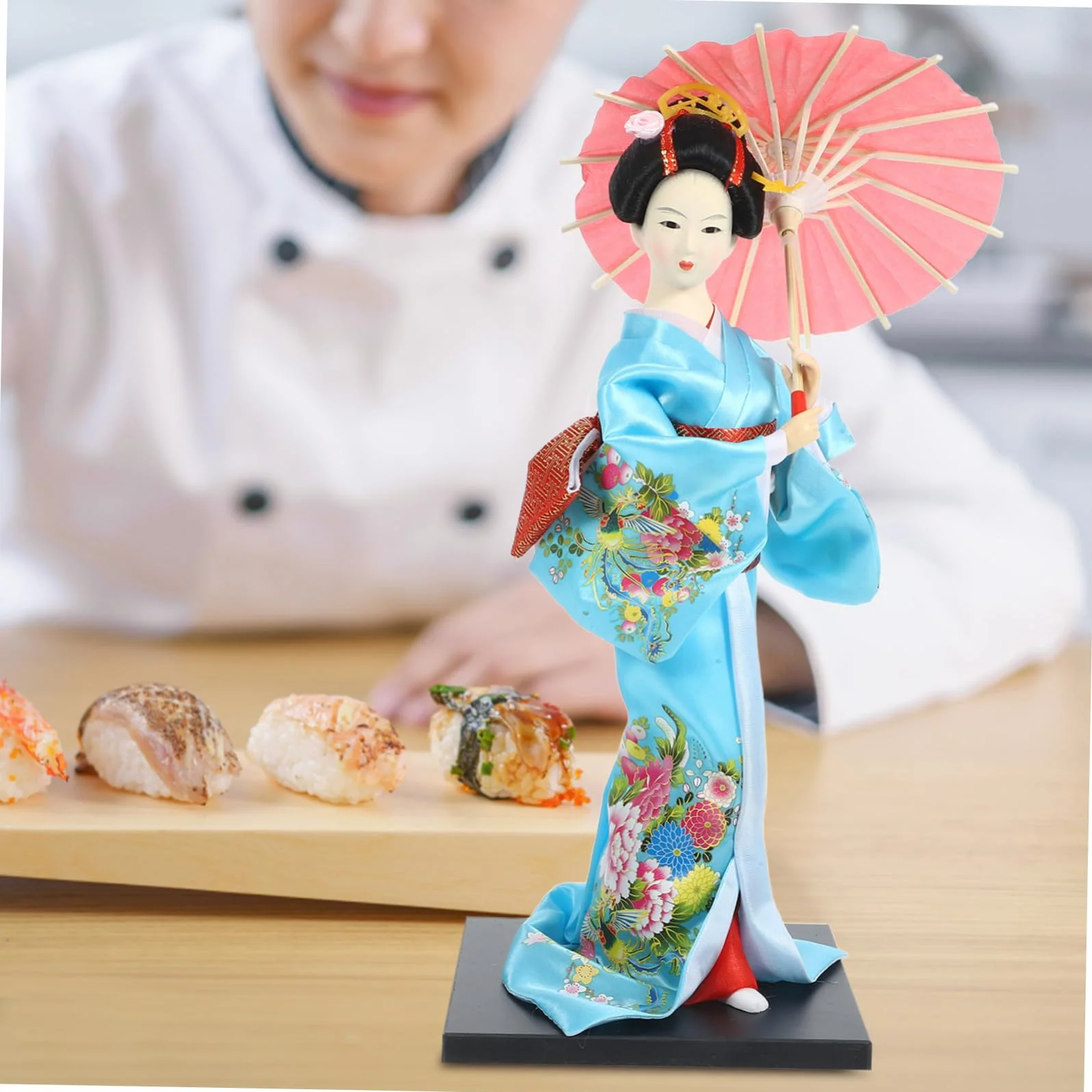 Garneck japońska lalka gejsza figurka kimono tradycyjna dekoracja kolekcjonerska azjatyckie rzemiosło