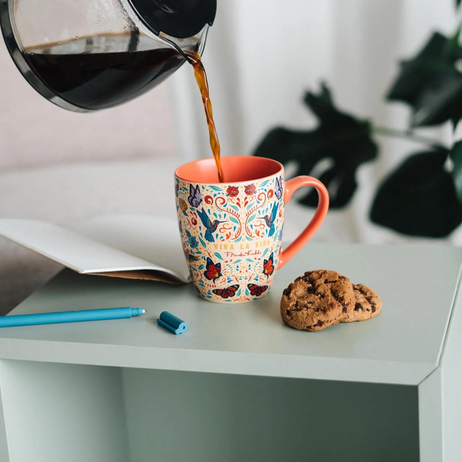 Grupo Erik Ceramic Mug Frida Kahlo | 11.8 oz - 350 ml Coffee Mug Tea, Cool Mugs and Cups | Frida Kahlo Gifts Under 15 Pounds, Flowers Gifts For Friends