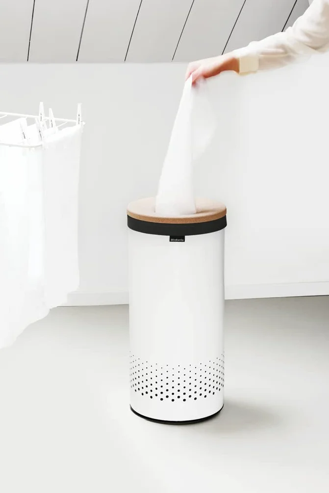 Brabantia Stalowy kosz na bieliznę 35L, pokrywa z korka, Biały