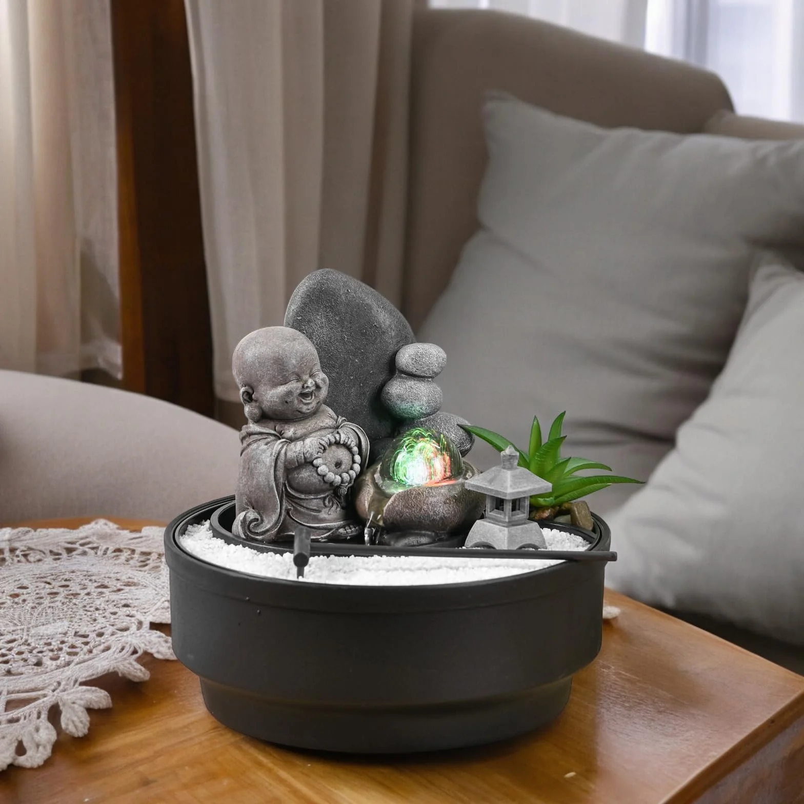 Fontanna ogrodowa Zen, zdejmowany posąg buddy, kolorowe światło LED, relaksująca dekoracja nastrojowa, ogród Zen biały piasek, fontanna stołowa zamknięta obwód, H21 cm - Sikhi Zen'Light