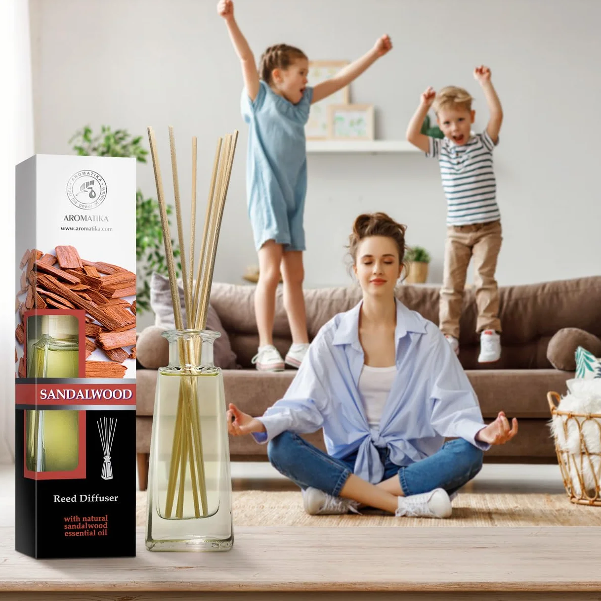 Dyfuzor Zapachowy z Patyczkami Sandał - 100 ml - Dyfuzor z Naturalnym Olejkiem z Drzewa Sandałowego - Zapach do Domu - Dyfuzory Trzcinowe - Odświeżacz z Patyczkami - Drzewo Sandałowe