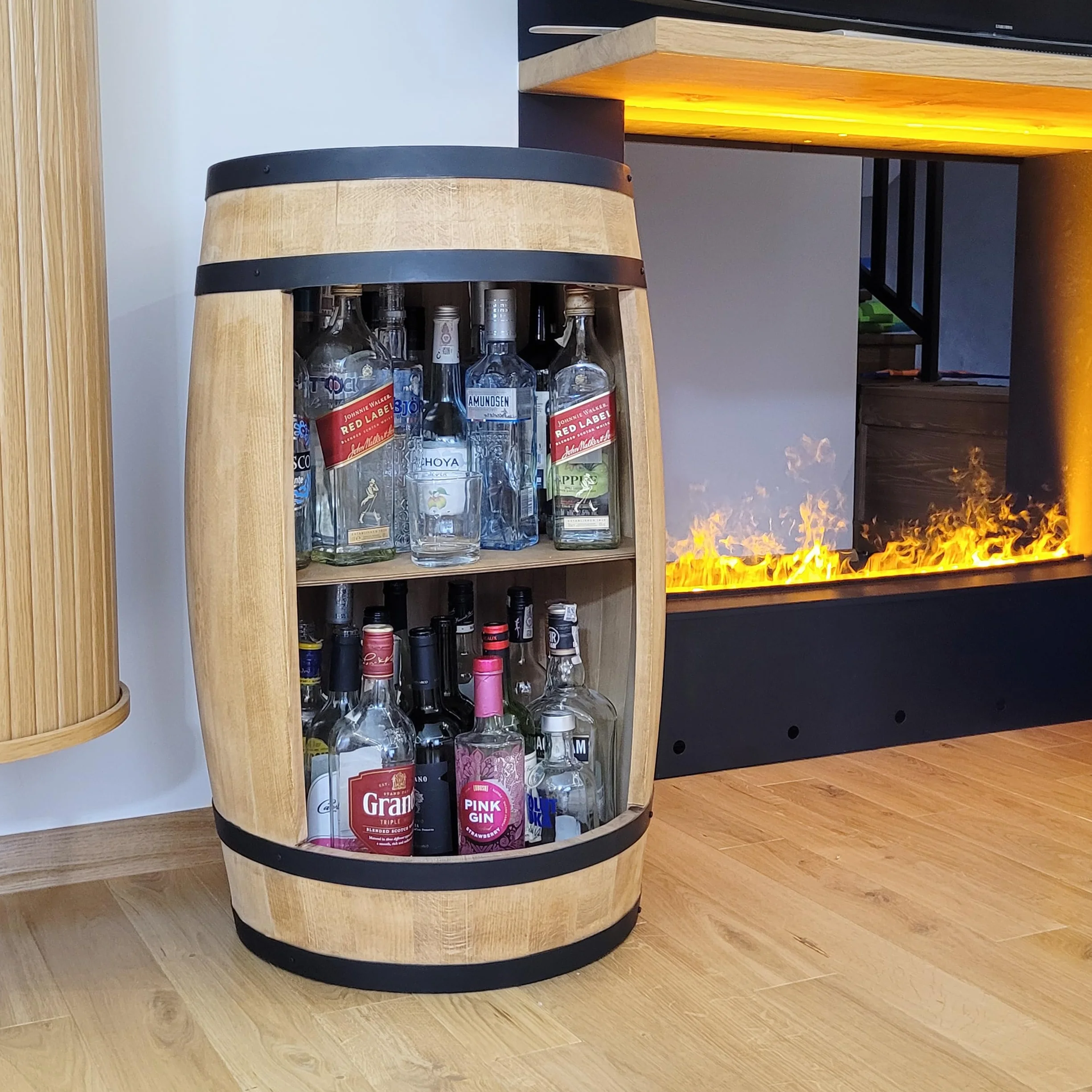 Minibar Szafka LED rustykalna, stolik barowy z drewna, 82 cm, beczka vintage do dekoracji domu, beczka na wino przekształcona w barek na alkohol i whisky, prezent dla mężczyzn