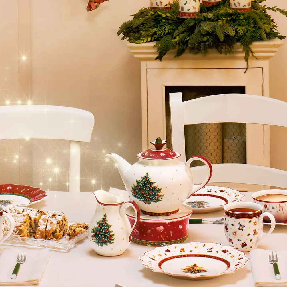Villeroy & Boch Toy's Delight zestaw do mleka i cukru, dzbanek na mleko (500 ml) i cukiernica (420 ml), zastawa do serwowania z dekoracją bożonarodzeniową, porcelana premium, czerwono-biały