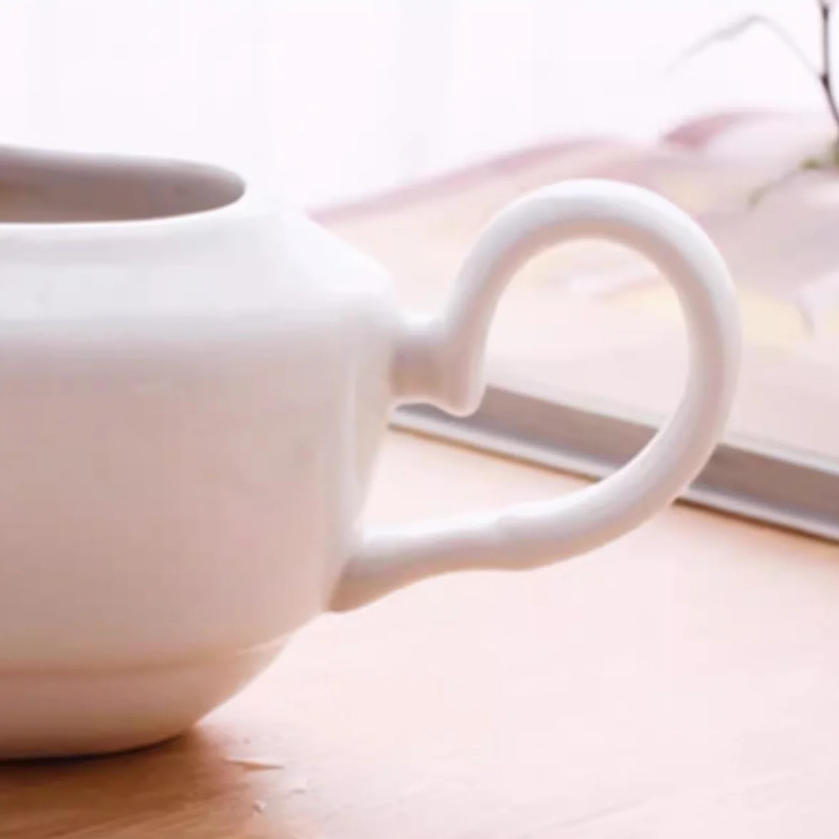 Ceramiczna łódka do sosu do steków, kubek do sosu w stylu zachodnim, europejski dzbanek na mleko, idealna do pieczenia, elegancka zastawa stołowa do sosów i przypraw