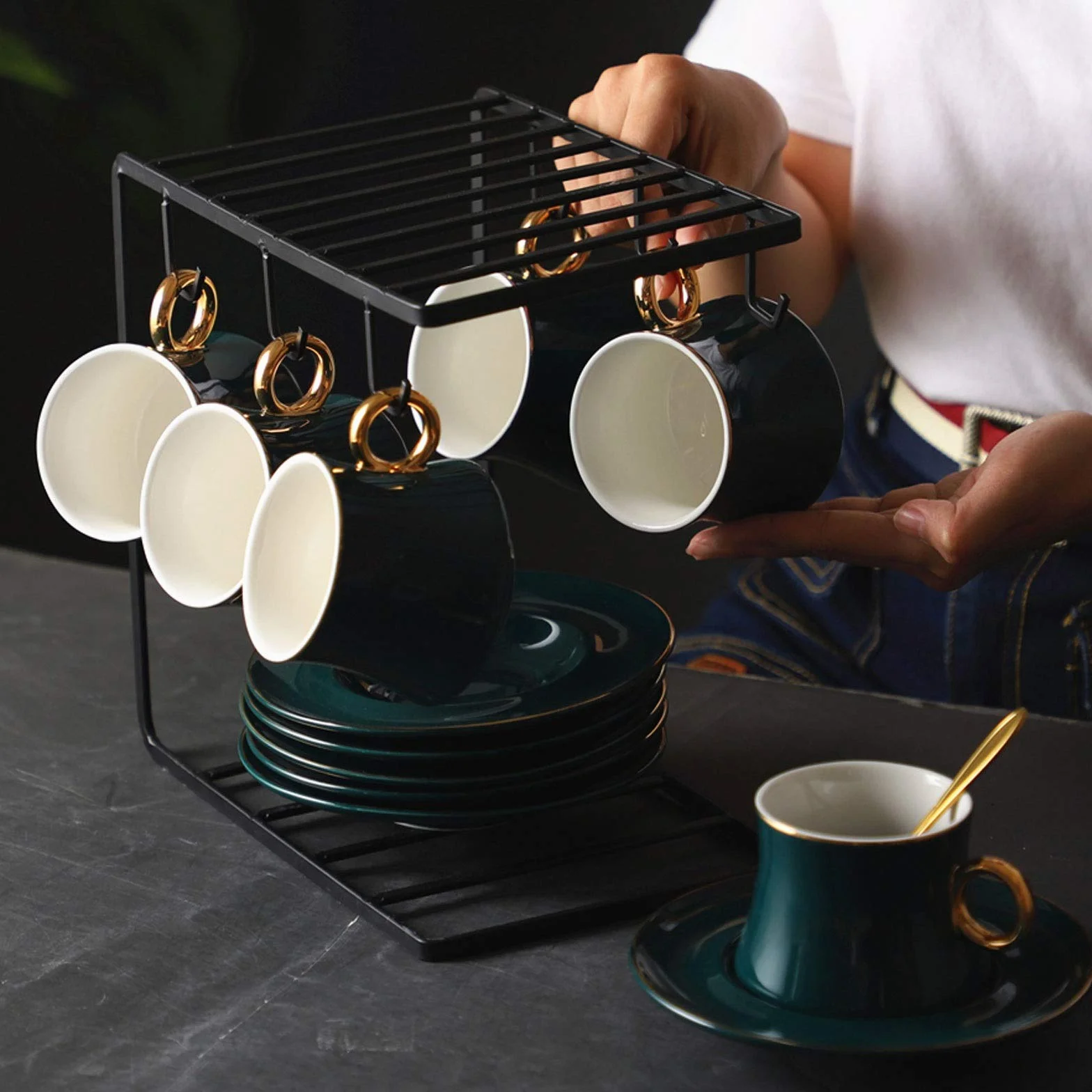 Zestaw filiżanek do espresso, porcelanowe kubki do kawy ze spodkiem, 209 ml, w zestawie stojak ekspozycyjny, zestaw 6 szt