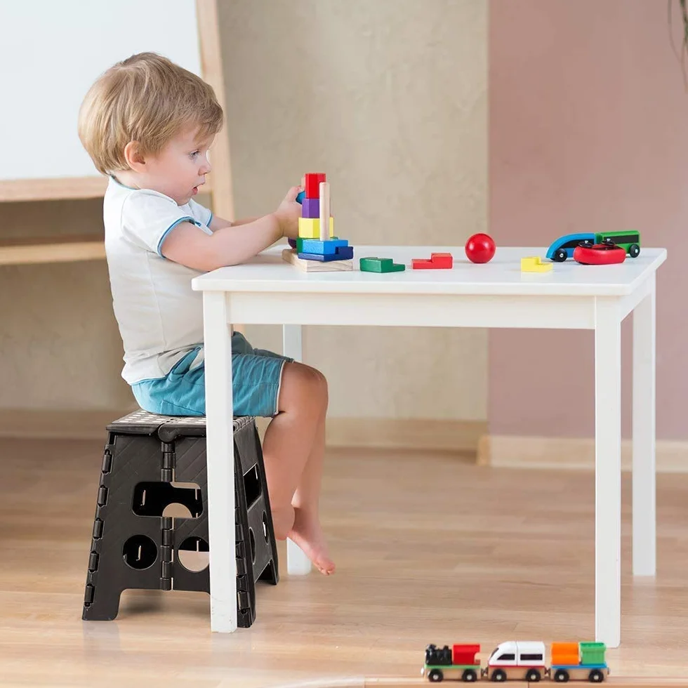 HOUSE DAY Składany stołek o wysokości 33 cm, średni, wytrzymały, składać, duży, antypoślizgowy, przenośny, plastikowy, dla dzieci, czarny