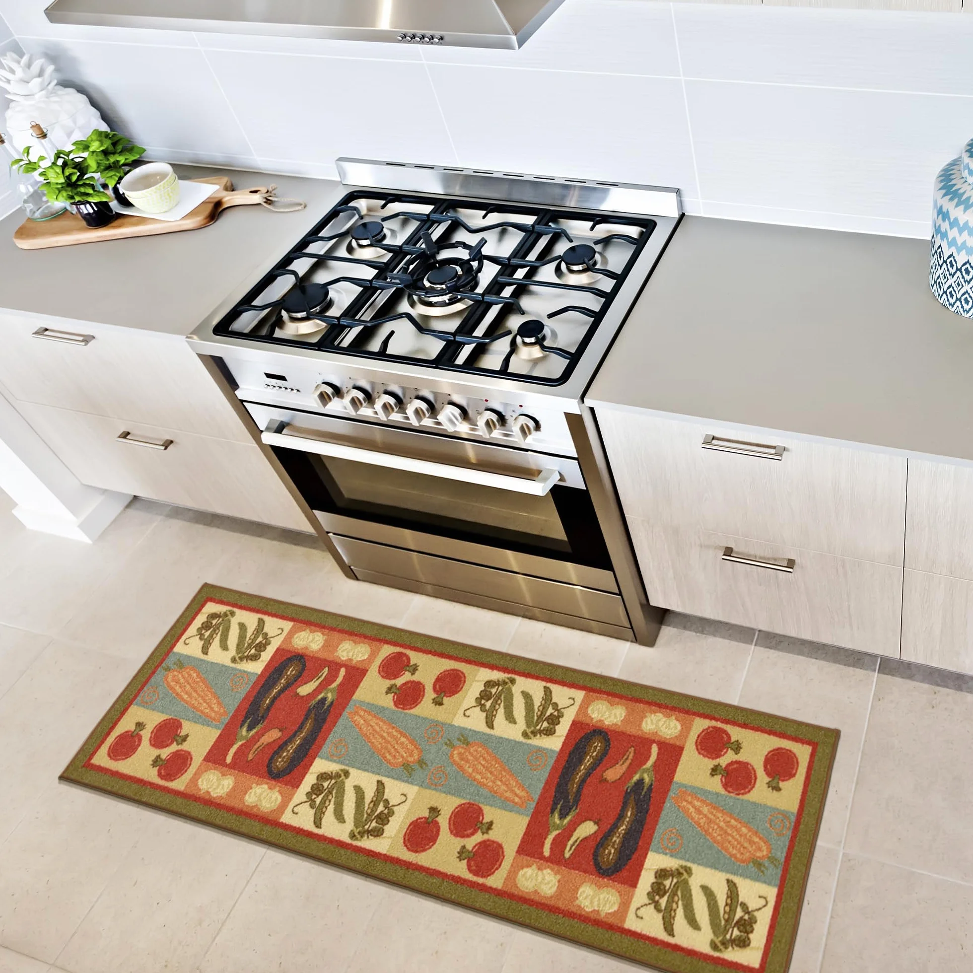 Ottomanson Sara's Kitchen Ciemnooliwkowozielone warzywa, designerski dywan z gumowym spodem, 50 x 150 cm, oliwkowozielony