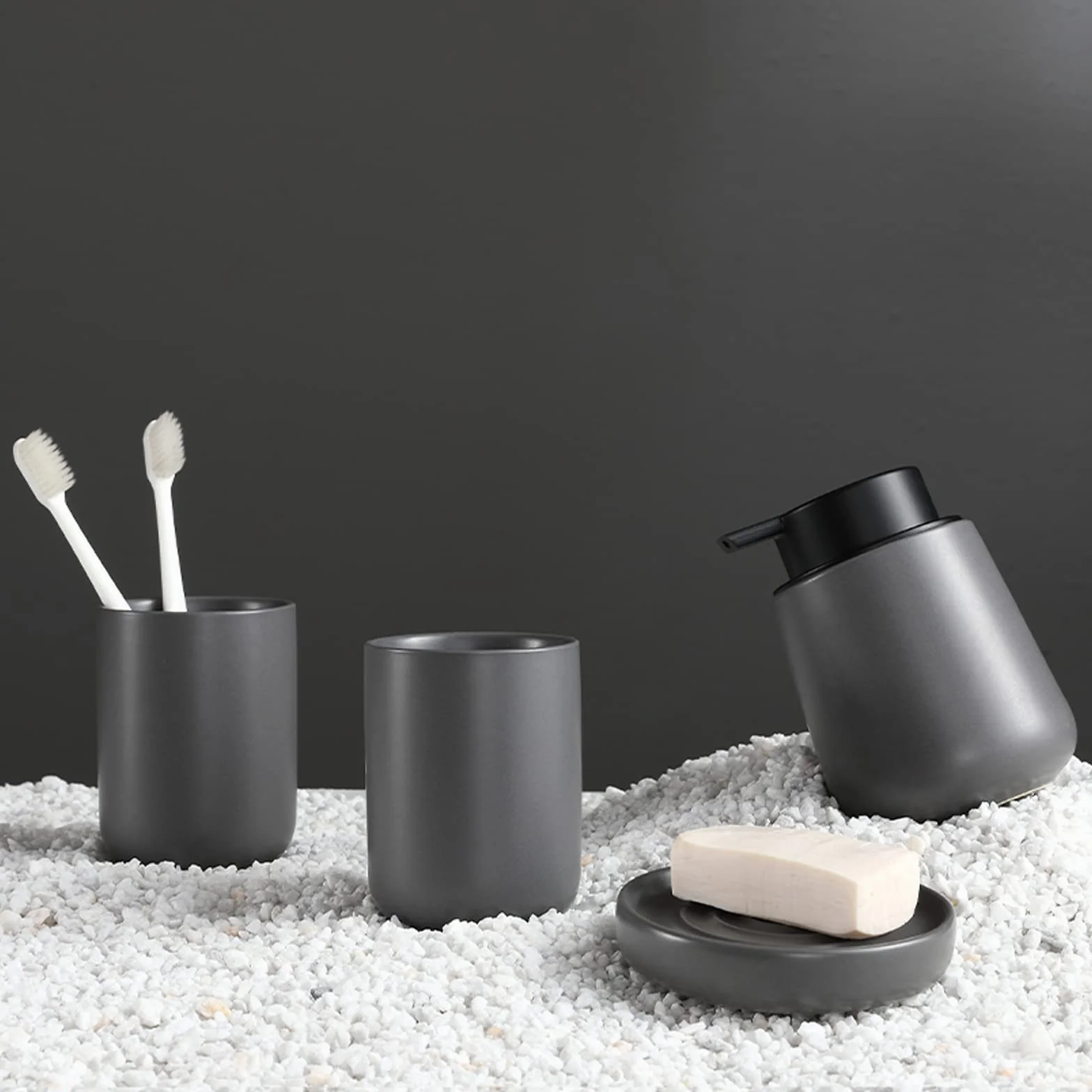 Zestaw ceramicznych akcesoriów łazienkowych, 4 szt. zestaw łazienkowy zawiera mydelniczkę i dozownik mydła, uchwyt na szczoteczkę do zębów, kubek do domu i łazienki (szary)