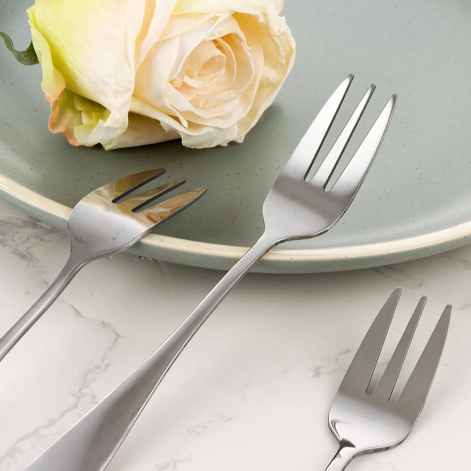 ASelected 24 widelce 14,5 cm, widelczyki do ciasta, widelczyki deserowe, widelce ze stali nierdzewnej, nadają się do mycia w zmywarce, widelczyki do owoców do domu, restauracji, festiwalu, na świeżym