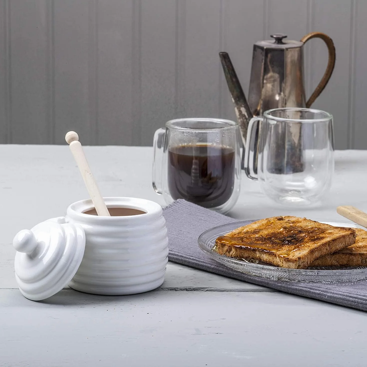 WM Bartleet & Sons 1750 T260 tradycyjna porcelana dzbanek na miód z drewna bukowego 11 cm – biały