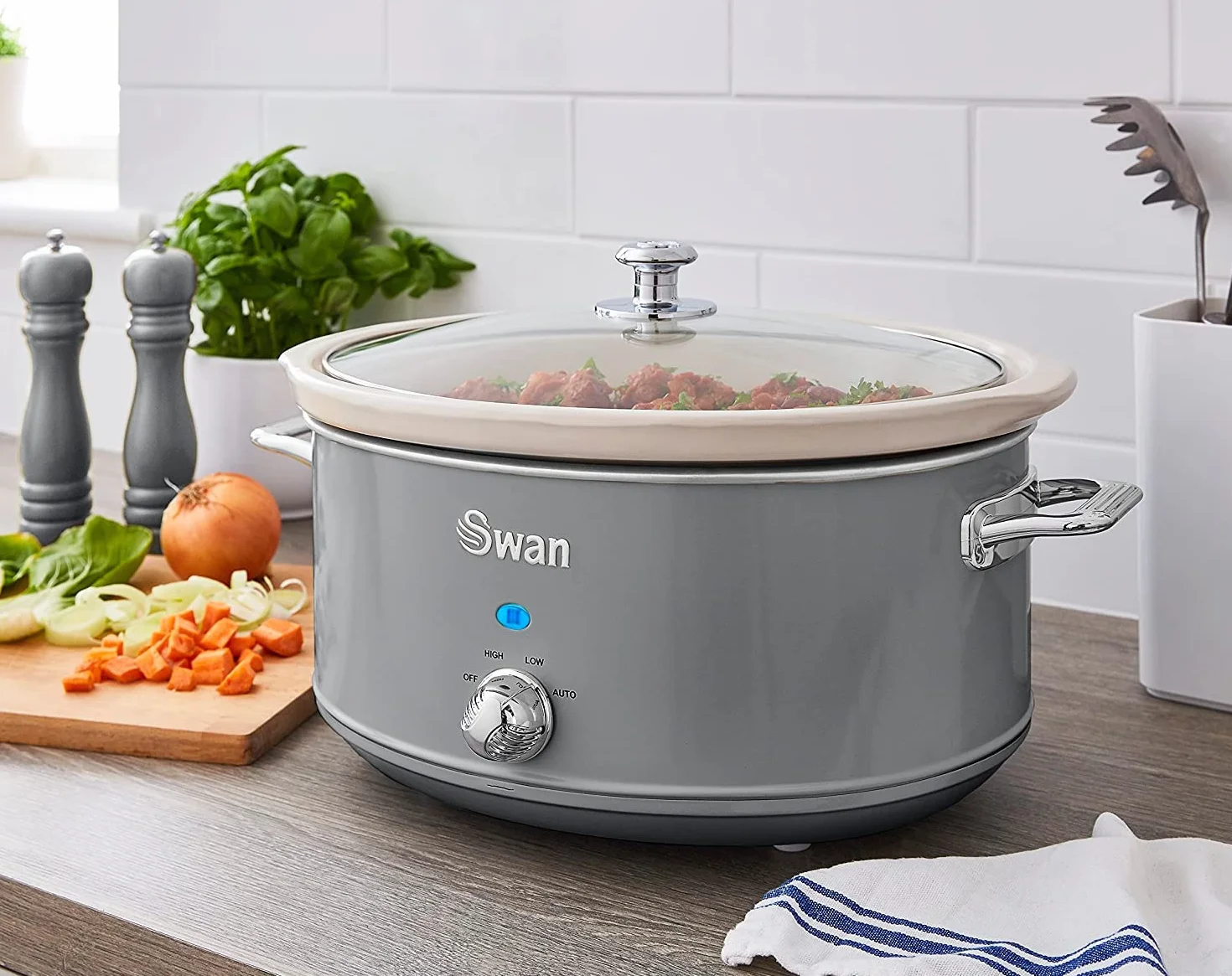 Swan Retro SF17031GRNEU wolnowar, 6,5 litra wyjmowany pojemnik kuchenny, powolny kucharz, nieprzywierająca ceramika bez PFOA i PTFE, 3 poziomy temperatury, design vintage, szary, 320 W