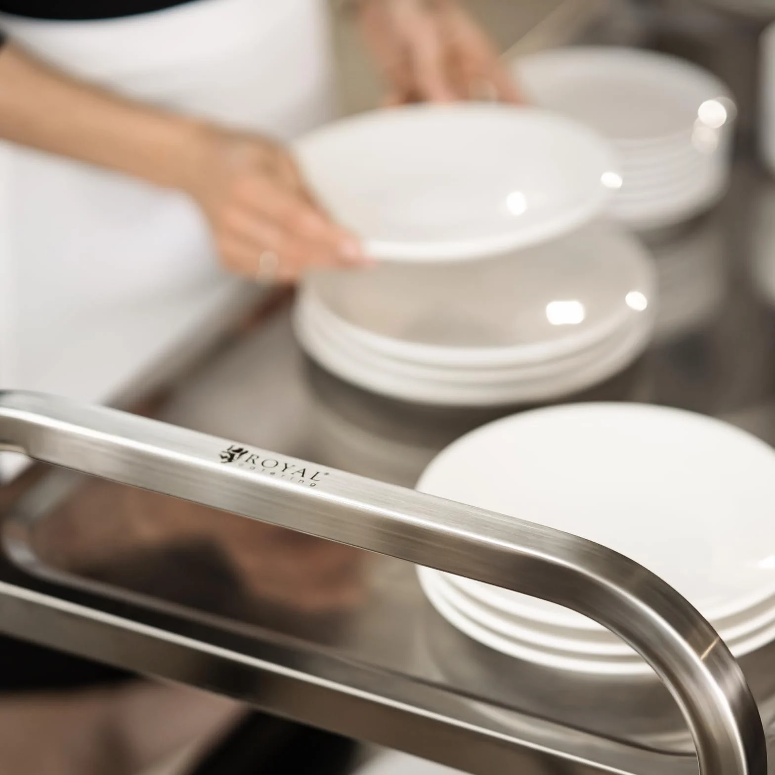 Royal Catering Wózek serwisowy na kółkach 3 tace RCSW 3 (101x55x96,5cm, nośność 480 kg, grubość półek 3cm)
