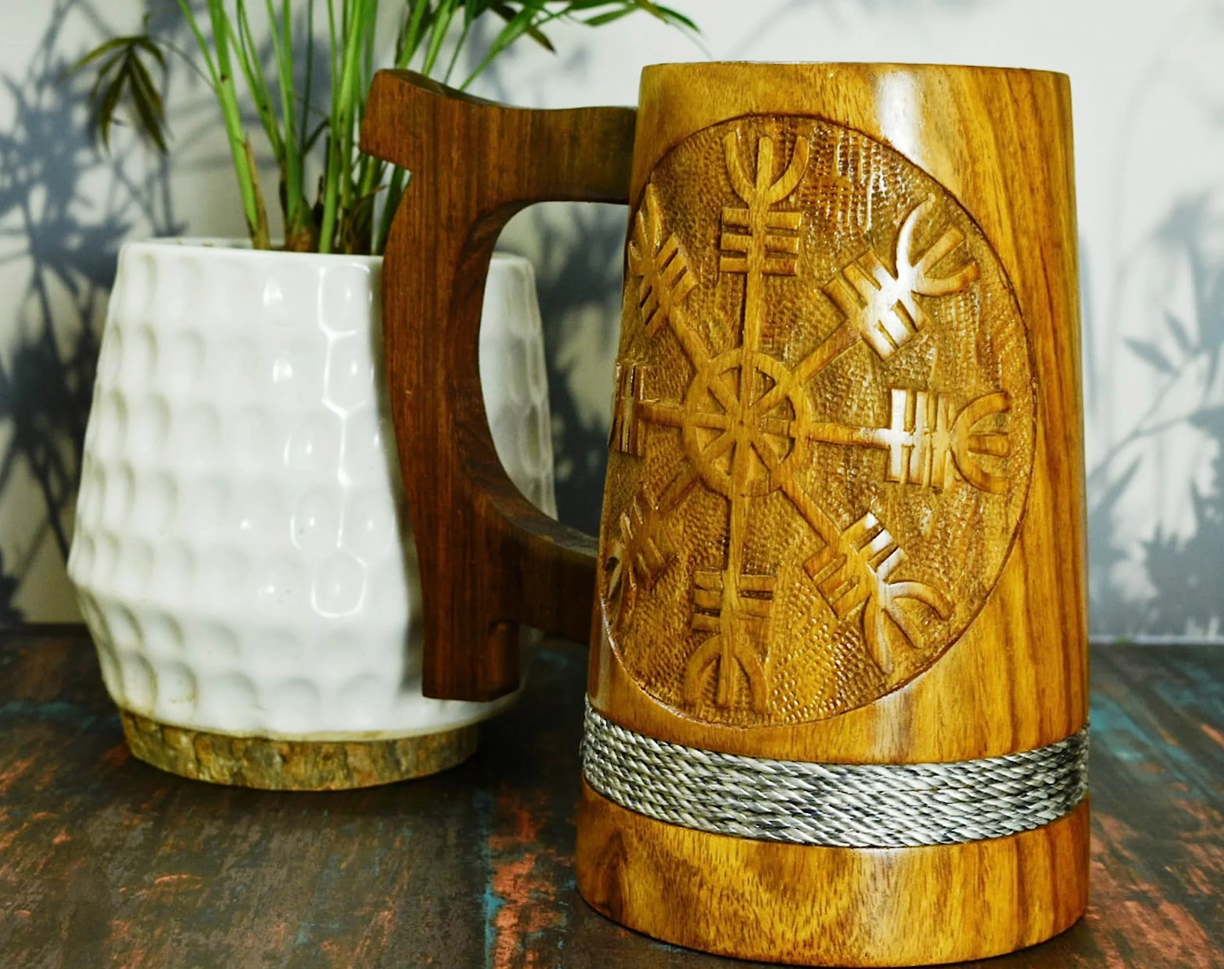 Lichtenberg Płonące drewniane kubki do piwa, ręcznie robiony kubek do piwa, kufel wikingów, prezent urodzinowy dla mężczyzny, drewniany kubek do piwa (Viking) - 590 ml