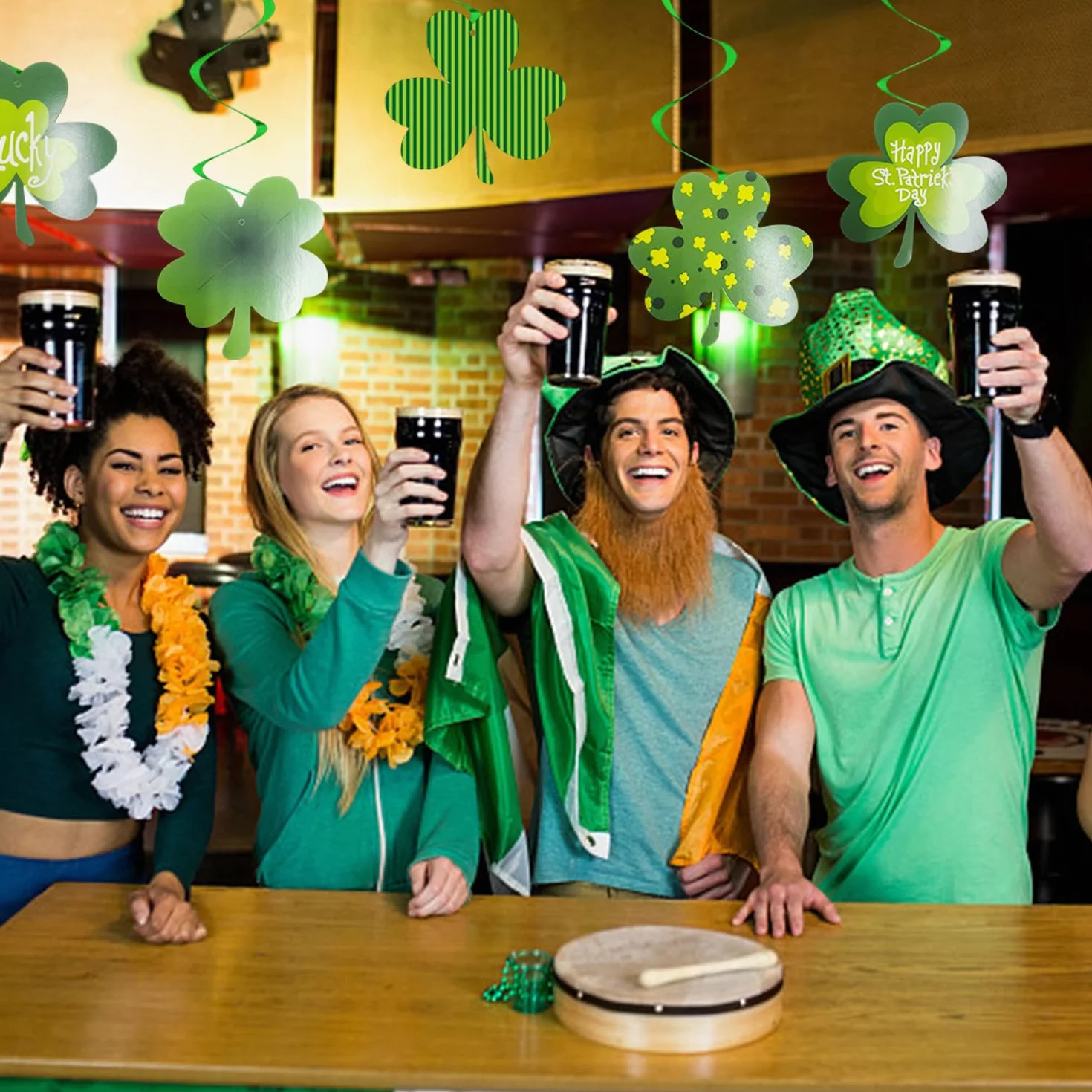 10 sztuk spiralnej koniczyny wisiorek, 1 sztuka Pull Flag, Irlandia Lucky, Wiszące Bazy, dekoracje na Dzień Świętego Patryka
