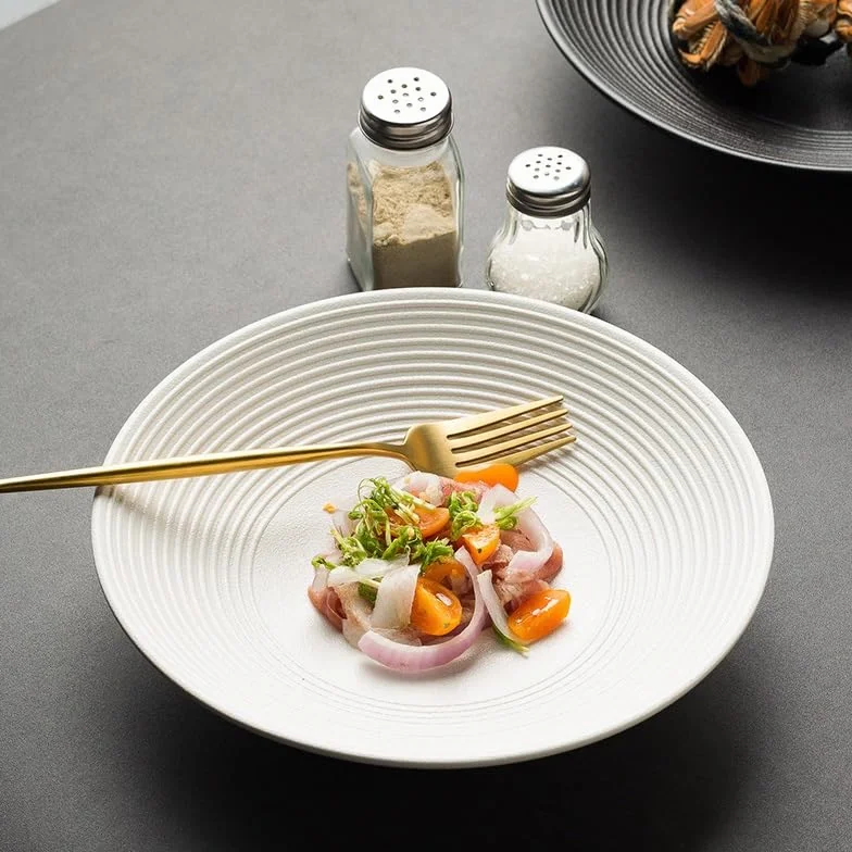 Talerz obiadowy talerze okrągły księżyc głęboki talerz ceramiczna przystawka makaron domowa sałatka duża miska do zupy restauracja zastawa stołowa zachodnie jedzenie kuchnia talerz obiadowy można
