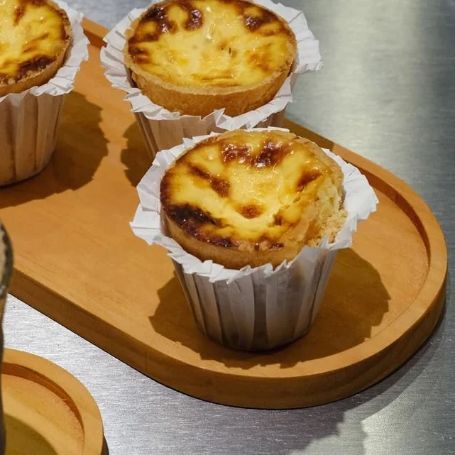 Taca kawiarniana Japońska taca retro Taca trójkątna do przechowywania Mleko Herbata Sklep Drewniana taca do serwowania Taca do przekąsek na popołudniową herbatę(GLIN)