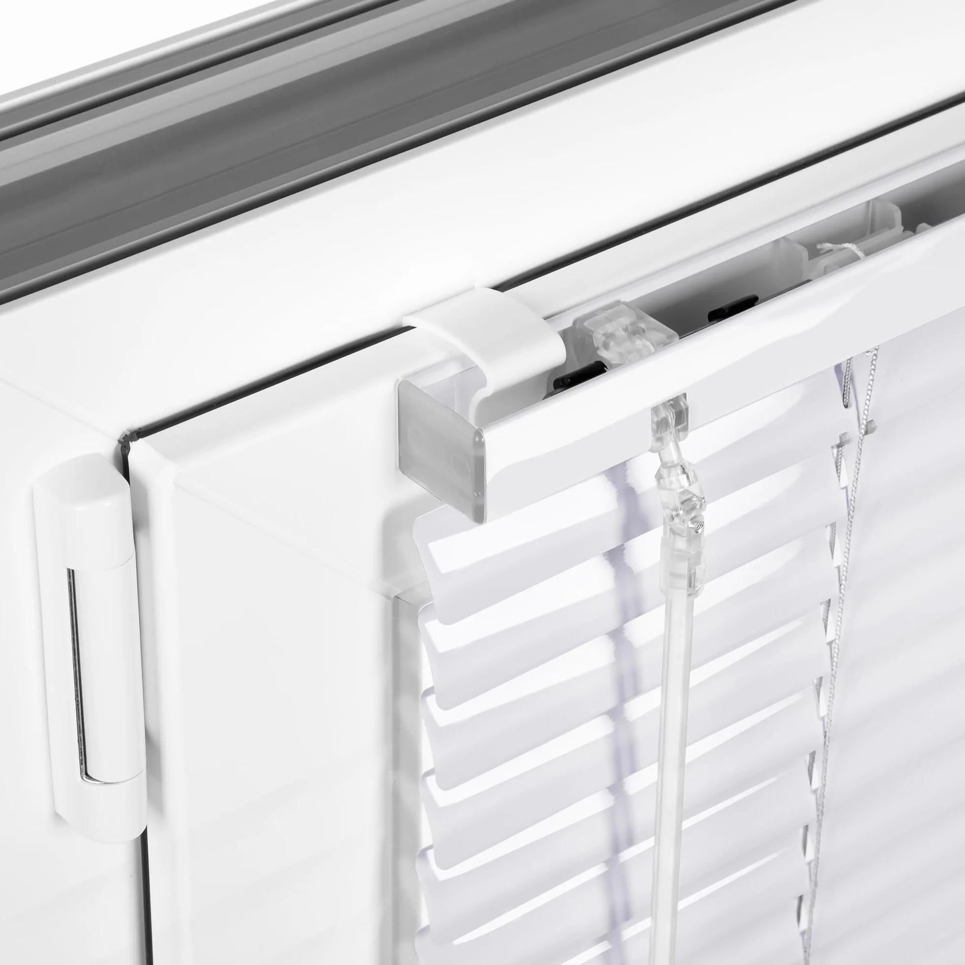 Żaluzja aluminiowa SONELLO wewnętrzna 70cm x 130cm Biała Aluminiowe żaluzje fasadowe Klemmfix bez wiercenia: antyrefleksyjna ochrona wizualna przed światłem i słońcem dla okien i drzwi