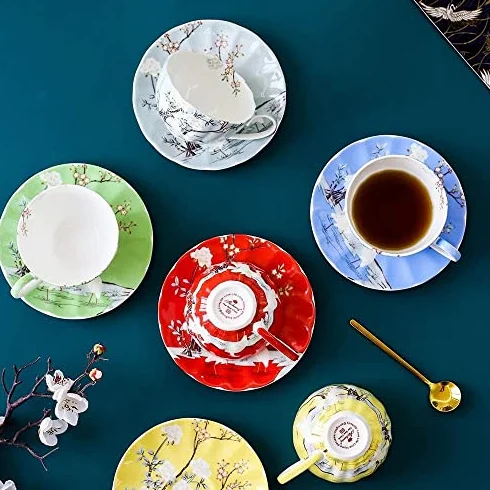 Zestaw kubków i spodków do kawy, 236 ml latte i filiżanka do herbaty, cienka porcelana kostna, idealna na imprezy i prezenty