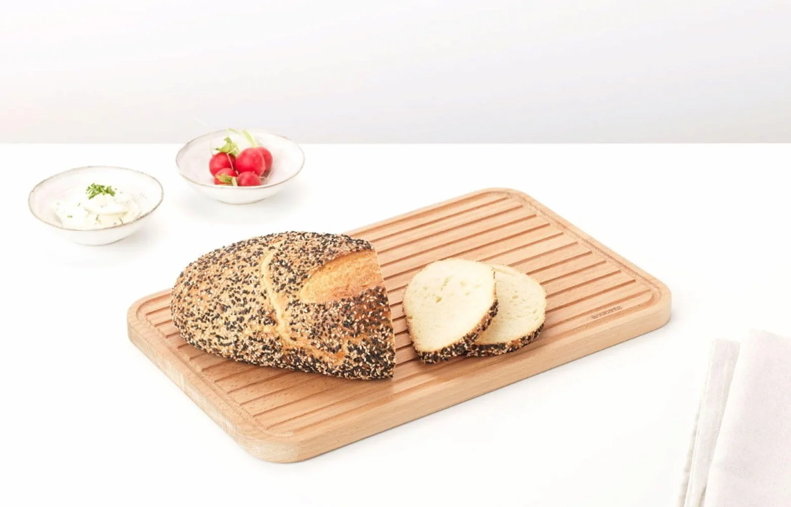 Brabantia 3-częściowy zestaw drewnianych desek do krojenia, wielofunkcyjne deski do krojenia warzyw, chleba i mięsa/ryb, brązowe (40 x 25 x 6 cm)