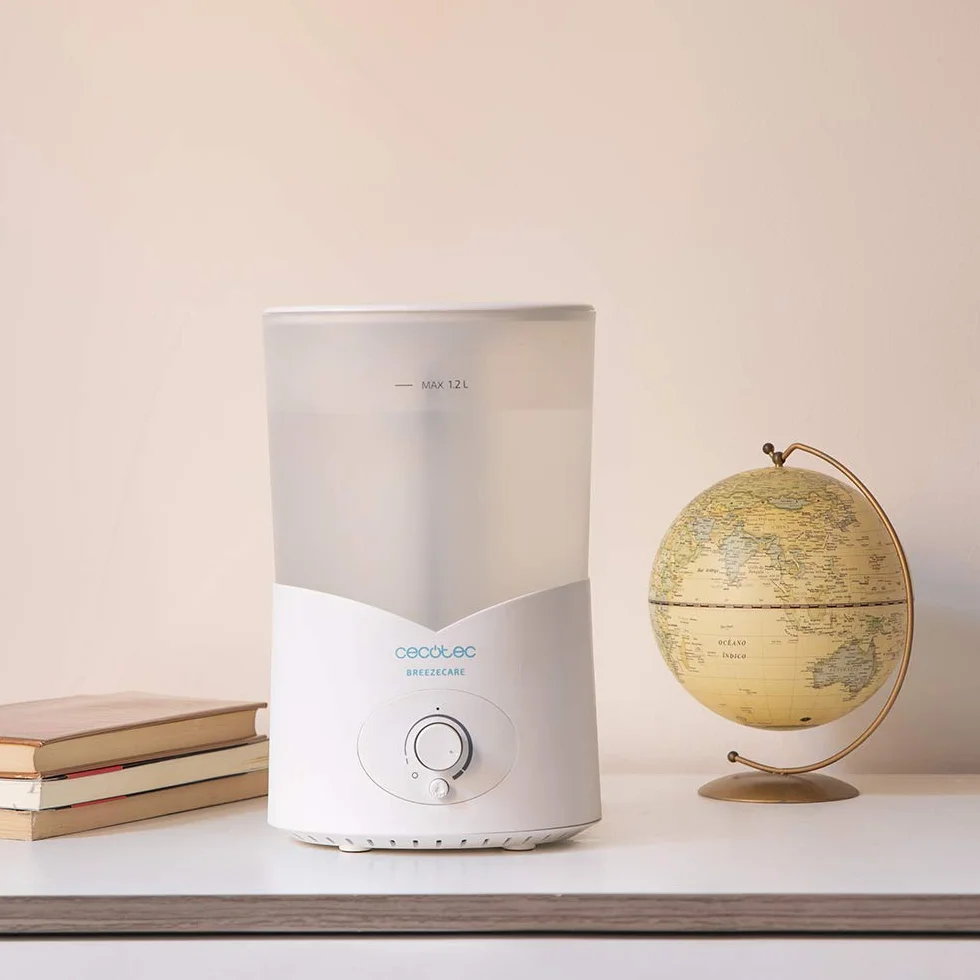 Cecotec BreezeCare 2000 Light nawilżacz powietrza 25 W, nawilżacz powietrza 200 ml/h, zbiornik 1,2 litra, wyjście pary 360°, ręczne sterowanie, światło LED, zasięg do 30 m2