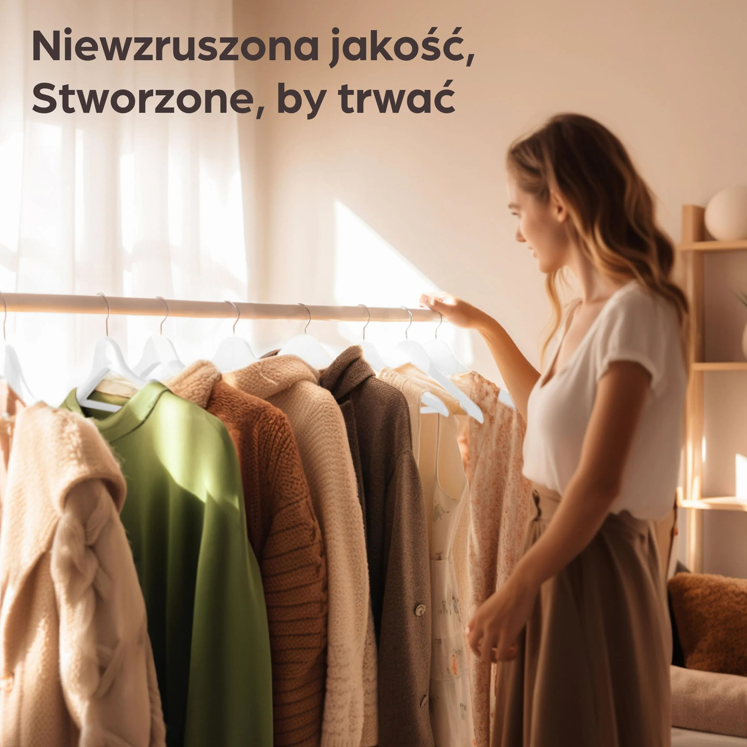 Praknu Drewniane Wieszaki na Ubrania Białe - Zestaw 20 Sztuk - Wieszaki z Drewna FSC® - 360° Obrotowych Haczyków - Z Nacięcia