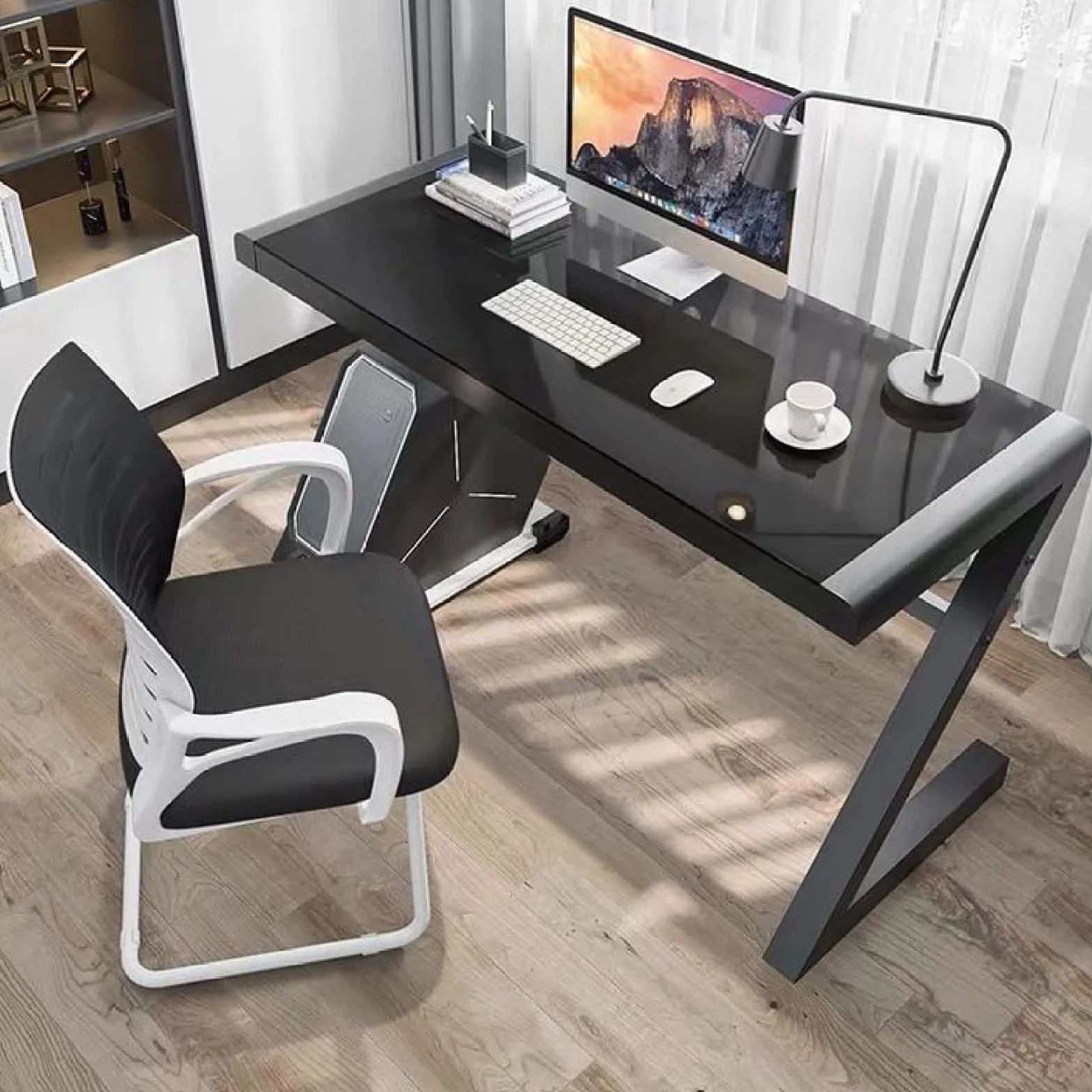 Nowoczesny design Biurko komputerowe ze szkła hartowanego z metalową ramą w kształcie litery Z, do domowego biura, gier i nauki, 90 cm, czarne