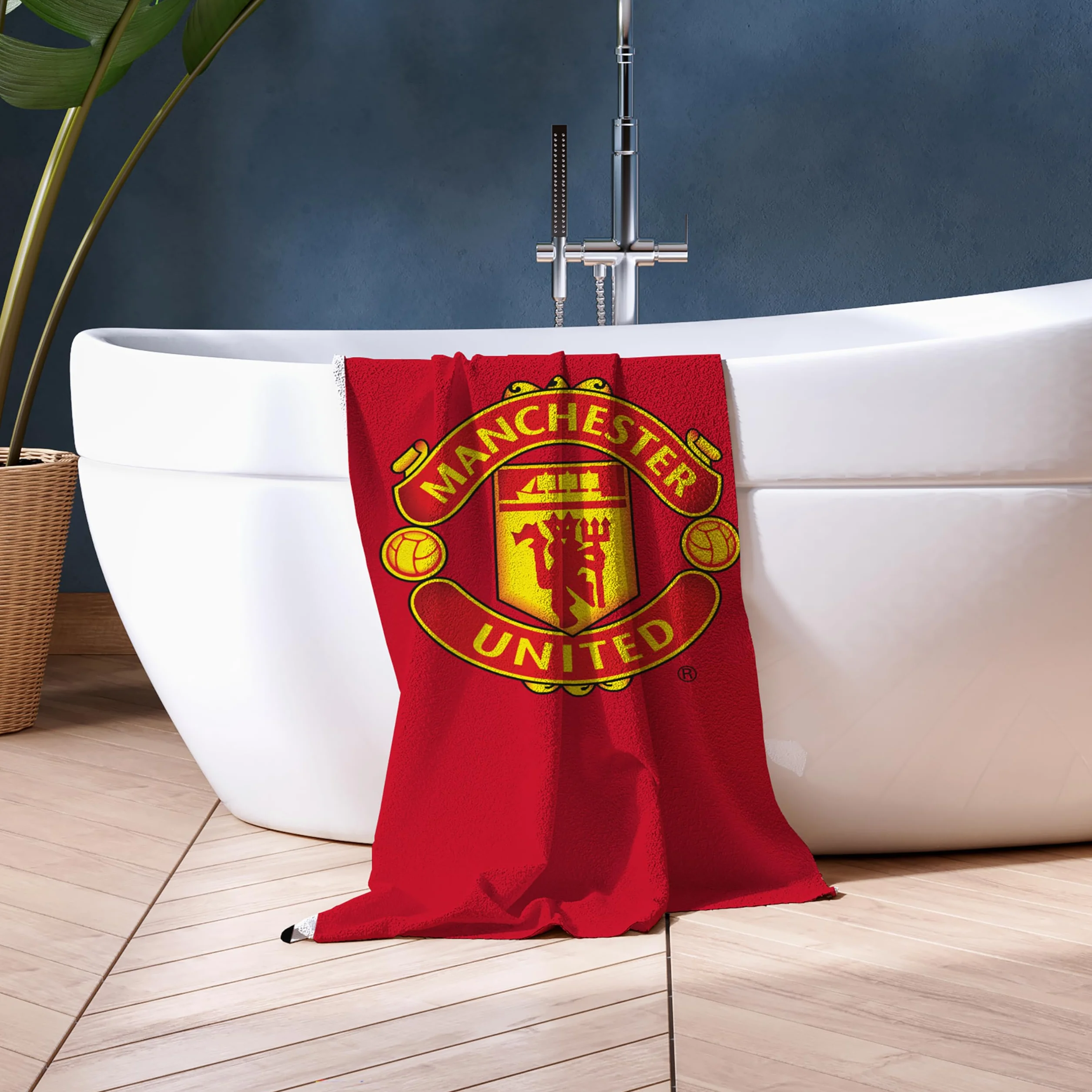 Manchester United Oficjalny ręcznik FC Character World, super miękki w dotyku, design klubu piłkarskiego | idealny do domu, wanny, plaży i basenu, jeden rozmiar 75 cm x 150 cm, 100% bawełna