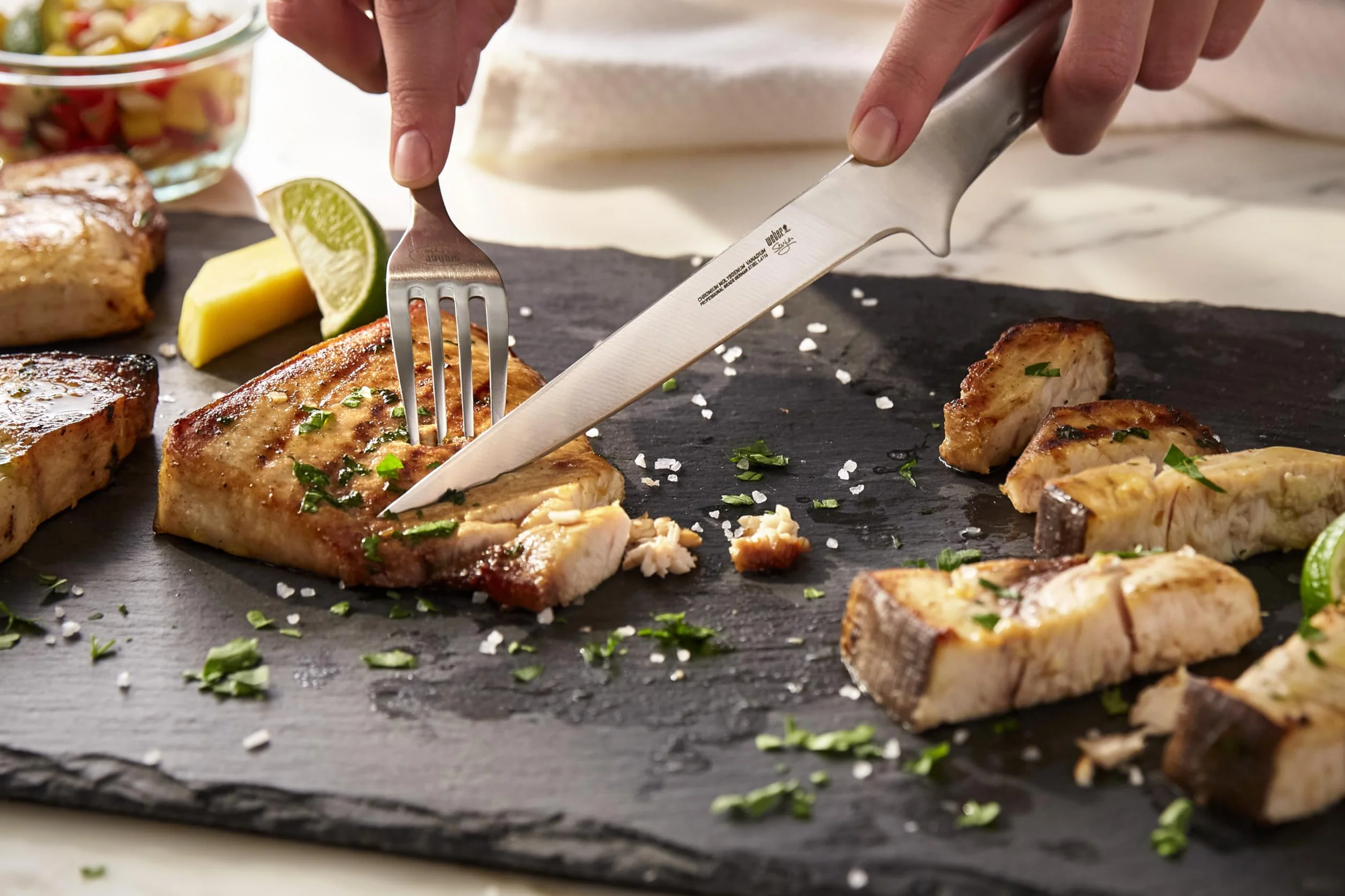 Weber Deluxe Nóż do filetowania (ostrze 16 cm), idealny do mięsa i filetowania ryb, z wysokiej jakości niemieckiej stali nierdzewnej, dodatkowo naostrzony, ergonomiczna rękojeść - Srebrny (17067)