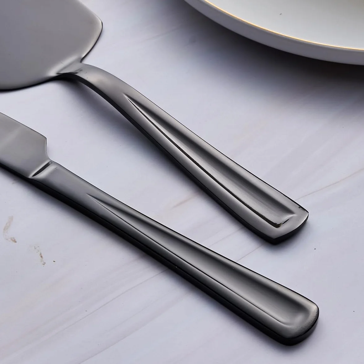GoGeiLi Czarny zestaw sztućców do ciasta, nóż do ciasta ze stali nierdzewnej 33 cm, nóż do ciasta i łopatka do tortów, nóż do ciasta, na wesele, urodziny, imprezy, jubileusz