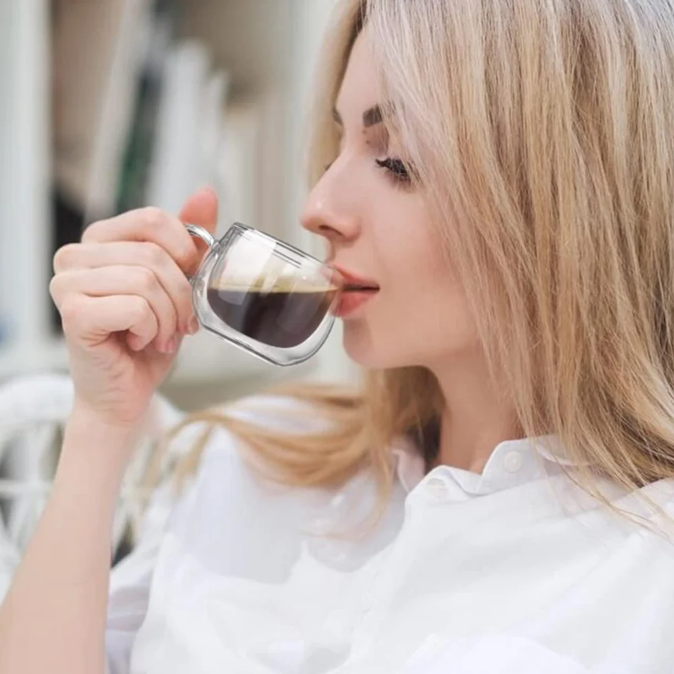 glastal Filiżanki do espresso, dwuścienne szklanki do espresso, zestaw 2 sztuk, 120 ml, szkło borokrzemowe, filiżanki do kawy, szklanki do herbaty, zestaw z uchem, do macchiato, latte, herbaty, lodu, mleka