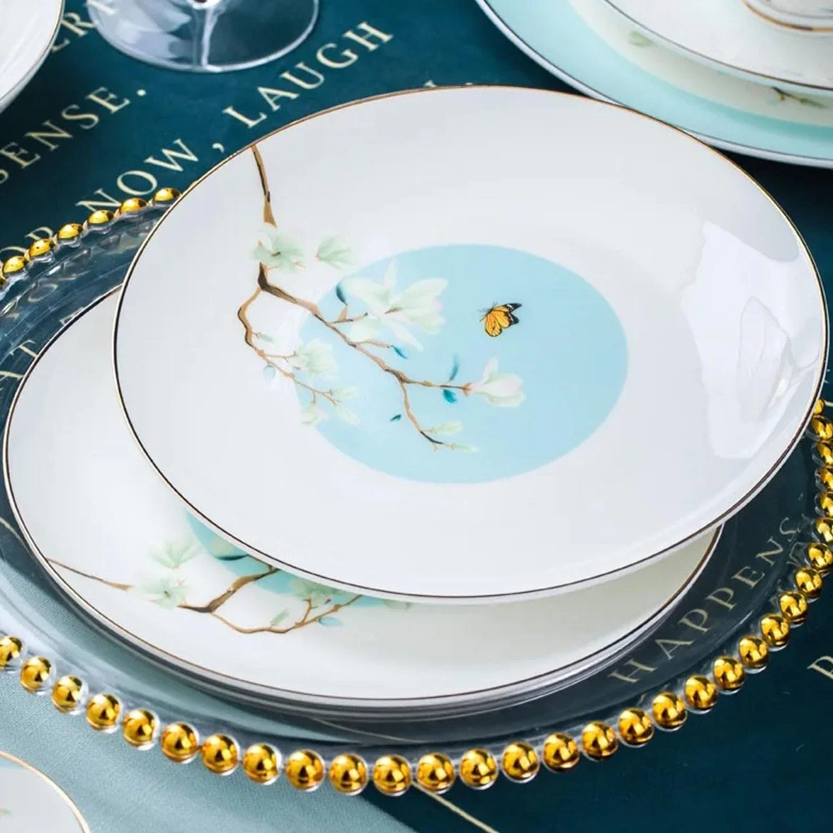 H3TF5J Angielski zestaw stołowy porcelanowy, 60 sztuk kości China, zastawa stołowa, niebieski kwiatowy wzór ceramiczny, kuchenka mikrofalowa i zmywarka