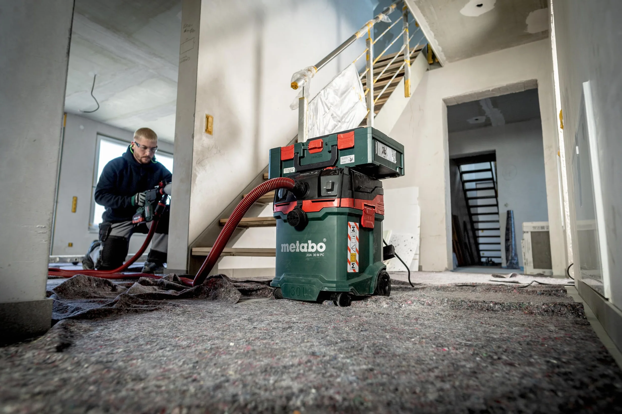 Metabo ASA 30 M PC Odkurzacz uniwersalny - Odkurzacz do pracy na mokro/sucho ze zintegrowanym czyszczeniem filtra - długość kabla 8 m