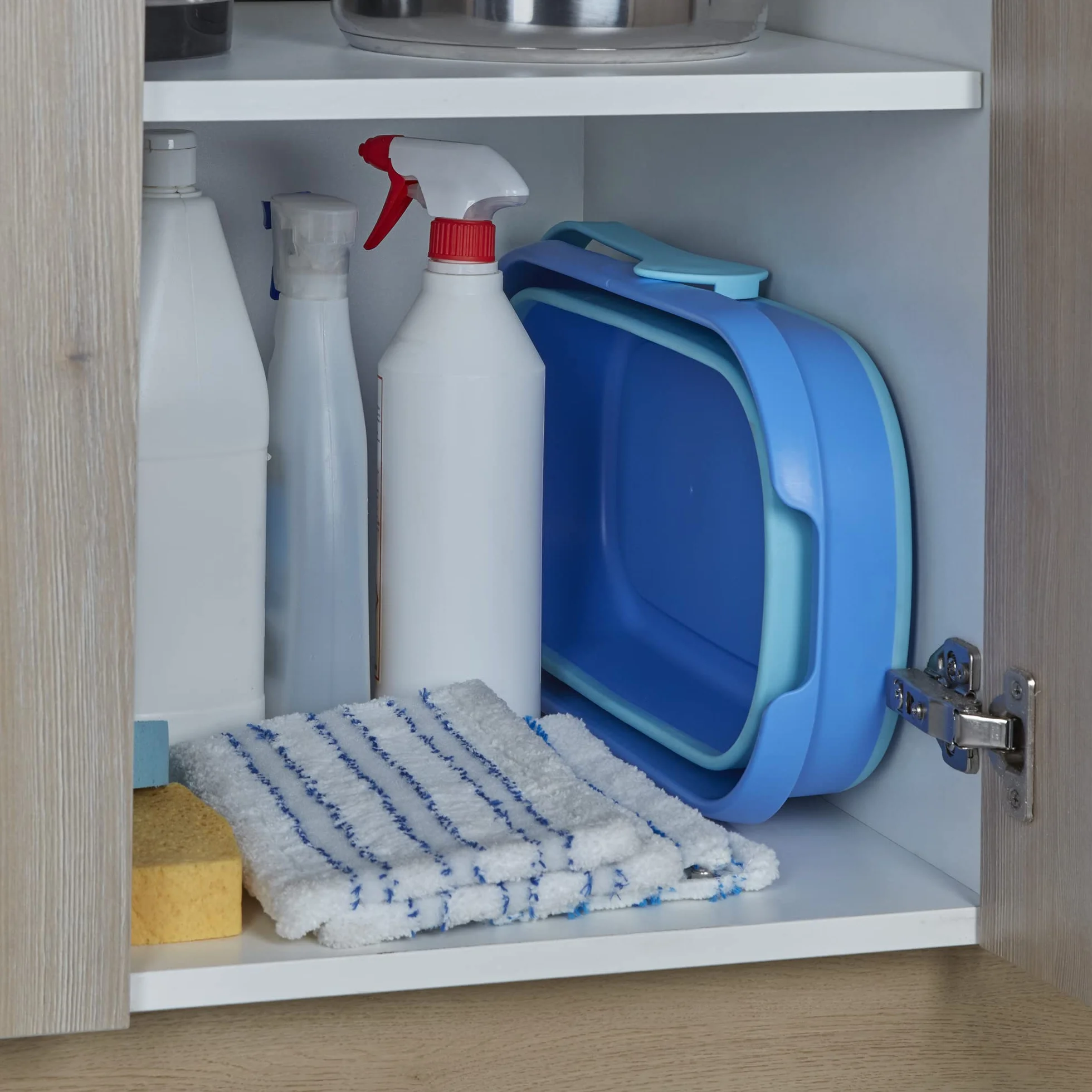 Spontex Ultra kompaktowy zestaw mopa i wiadra, mop z mikrofibry z wbudowanym systemem samoczynnego wyciskania, składane wiadro 10 l, do czyszczenia podłóg laminowanych, drewnianych i płytek, zmywalna