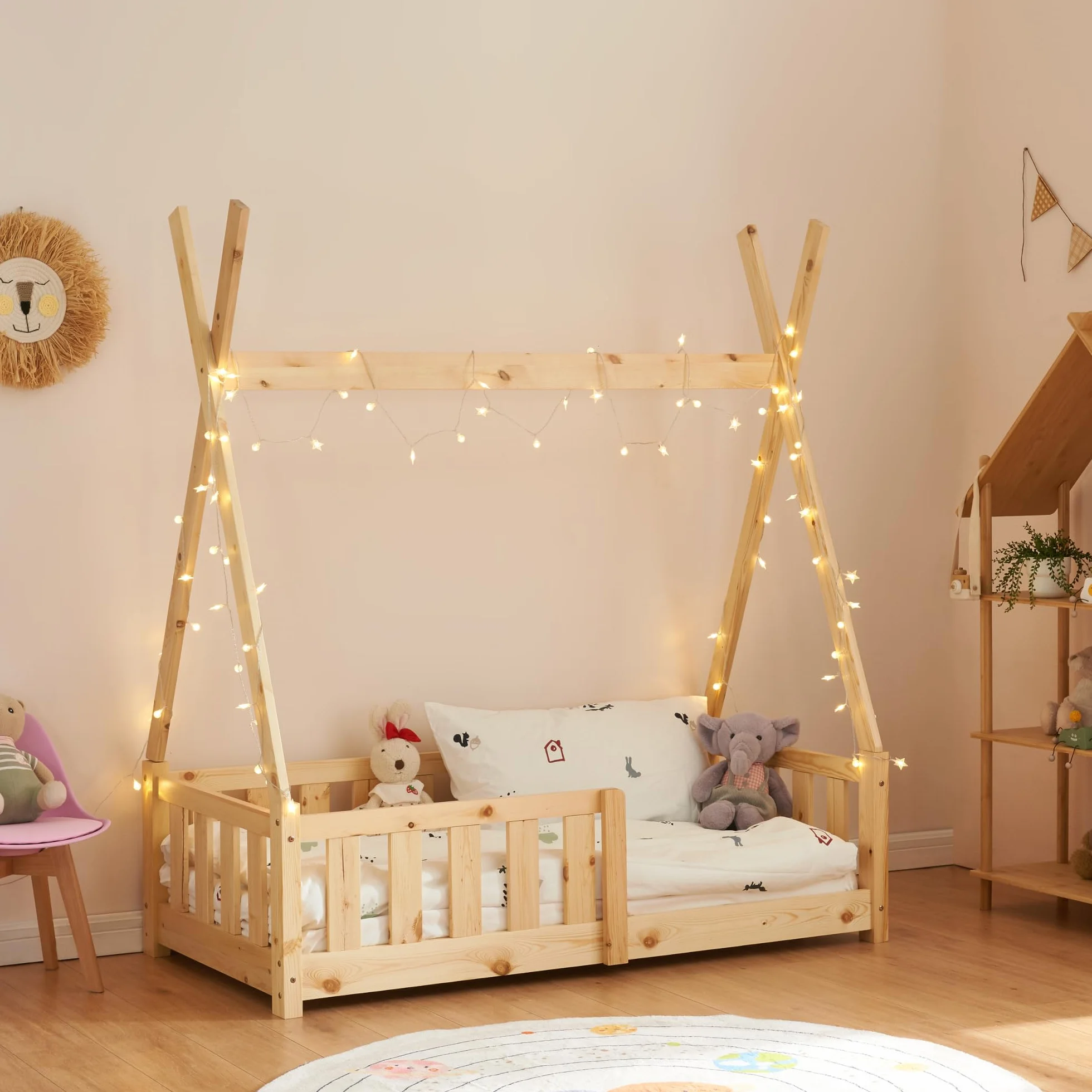 [en.casa] Helsingborg łóżeczko dziecięce 70 x 140 cm, z zabezpieczeniem przed wypadnięciem, stelaż lamelowy, namiot tipi, łóżko młodzieżowe, rama łóżka z drewna sosnowego, drewniane łóżko dla dzieci