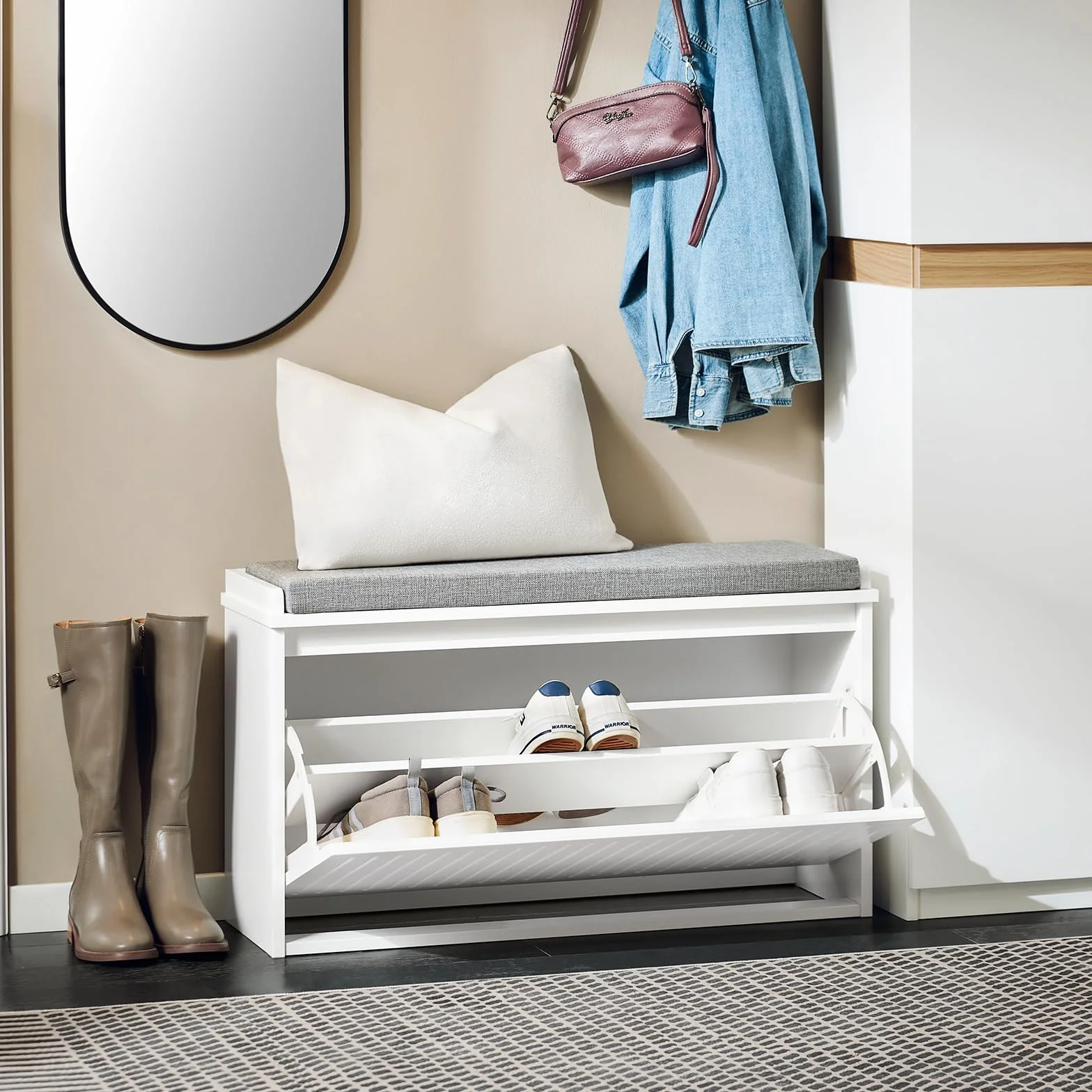 SoBuy FSR98-L-W szafka na buty z siedziskiem i poduszką, obciążenie do 155 kg, do korytarza i salonu, 80 x 45 x 26 cm, biała