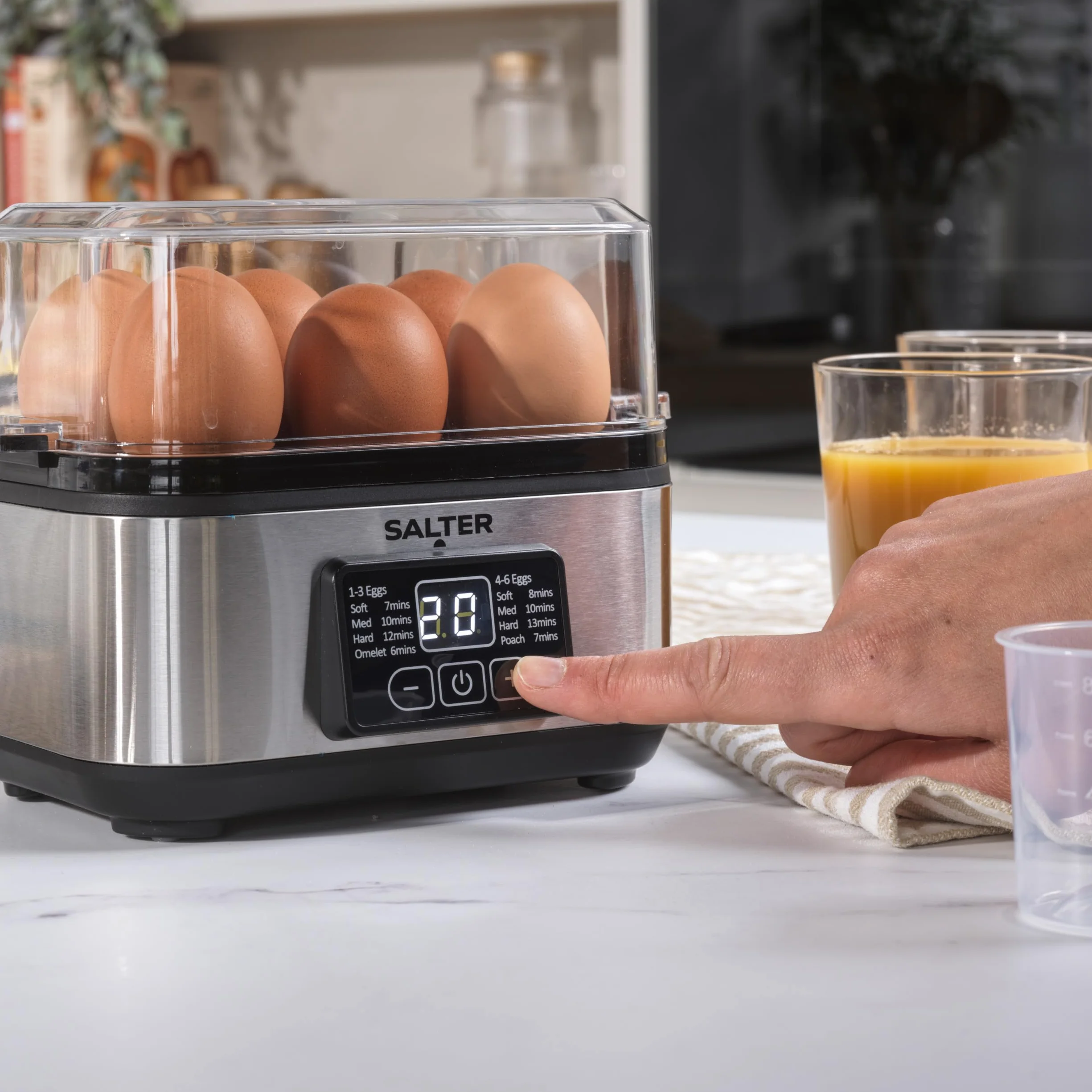 Salter Digital Egg Cooker 3w1 – Electric Omelette Maker, 6 Egg Capacity, LED Display