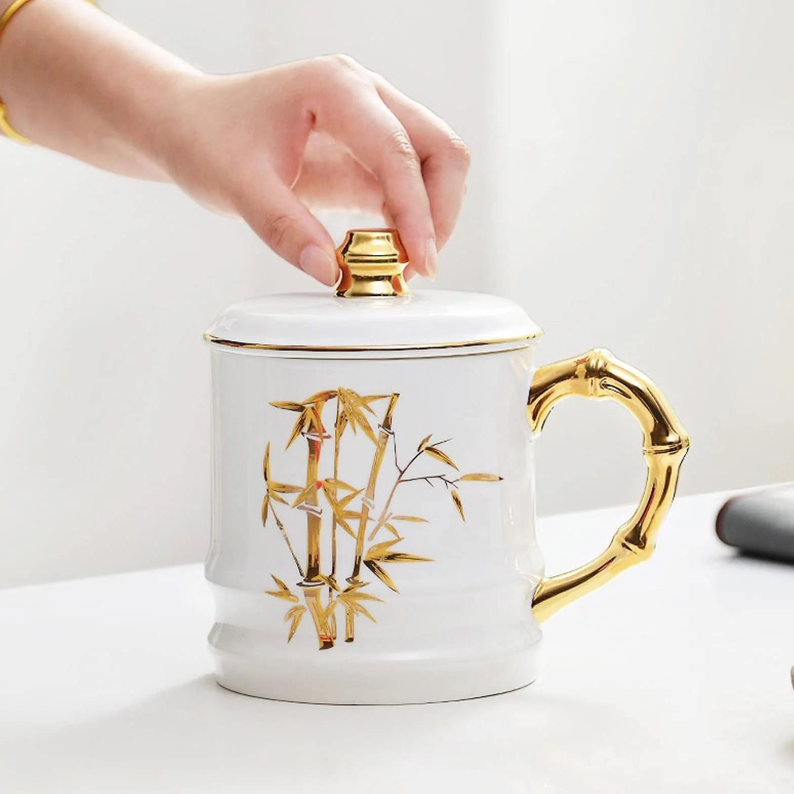 Kubki Kubki 650 ml Filiżanka Herbaty Z Pokrywą Duża Pojemność Porcelany Kostnej Filiżanka Kawy Śniadanie Kubek Mleka Prezent dla Przyjaciół