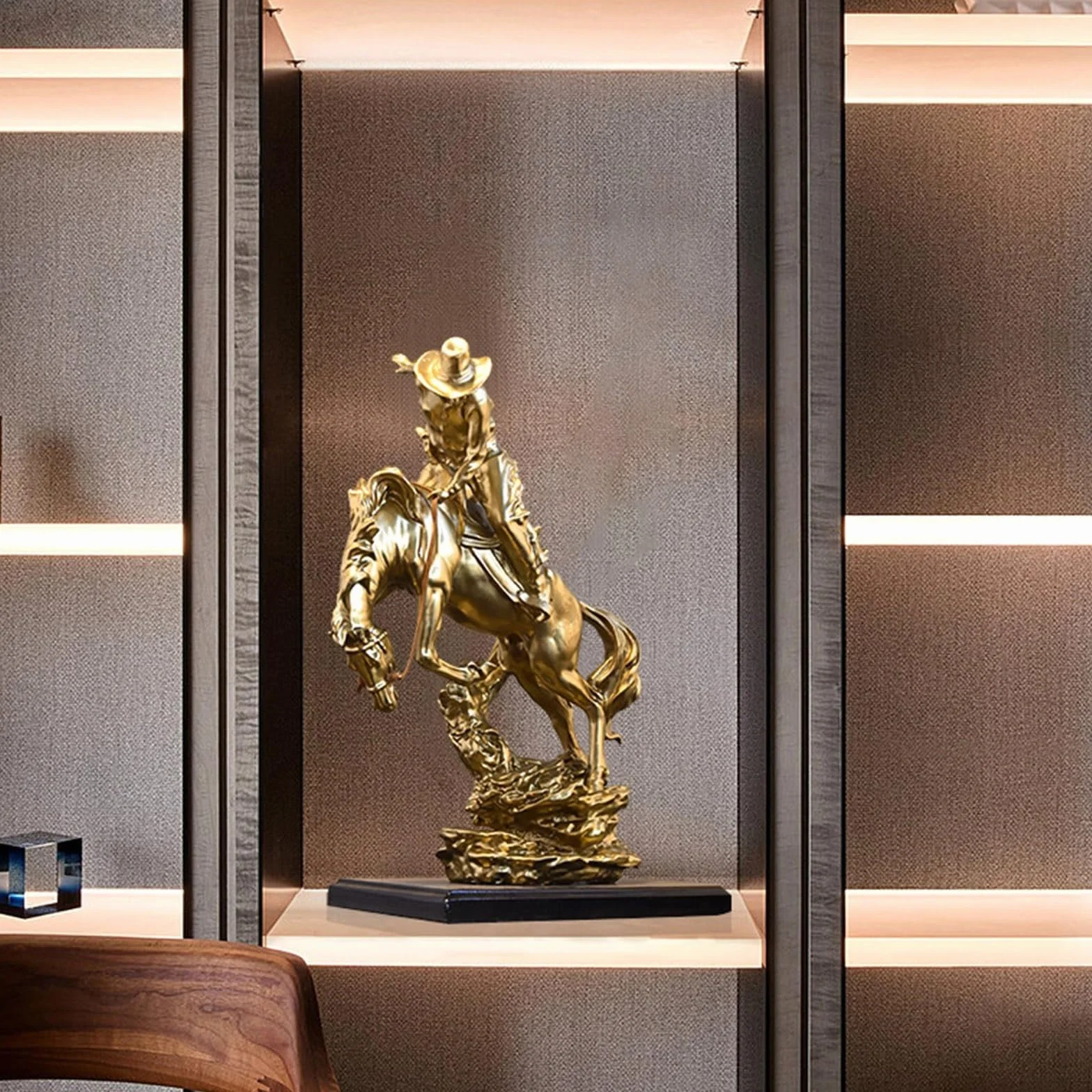 Dekoracja biurka Artystyczna Statua - Rzeźba Ornament - Zachodni Kowboj Jeżdżący Konia Statua Rycerza Wojownika Figurka Kolekcja Żywicy Bucking Bronco Statua, Figurka artystyczna Prezenty