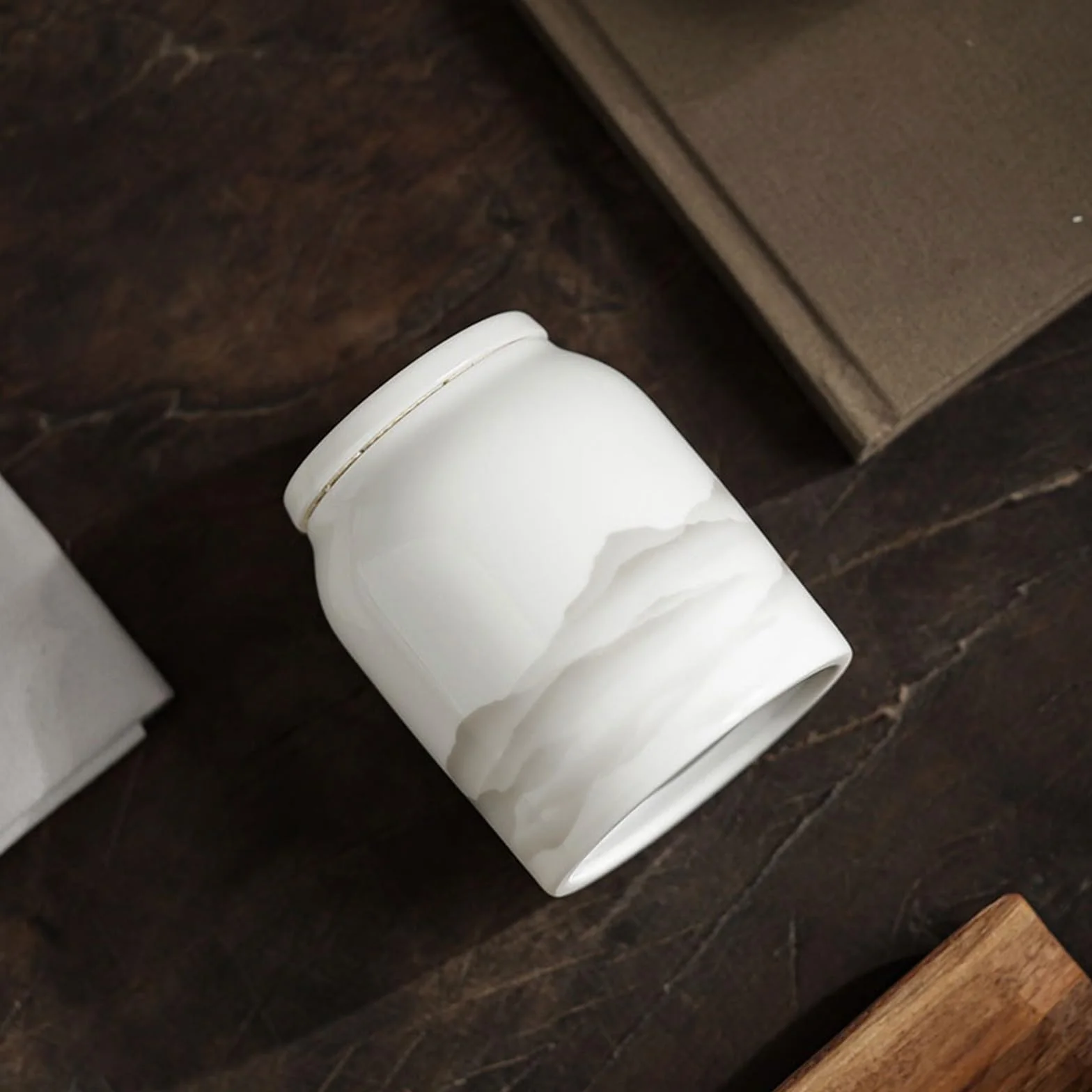 Puszki na herbatę Biała porcelana pojemnik na herbatę chińska uszczelka czarna zielona herbata przenośny pojemnik na herbatę słoik do przechowywania Pojemnik do przechowywania herbaty