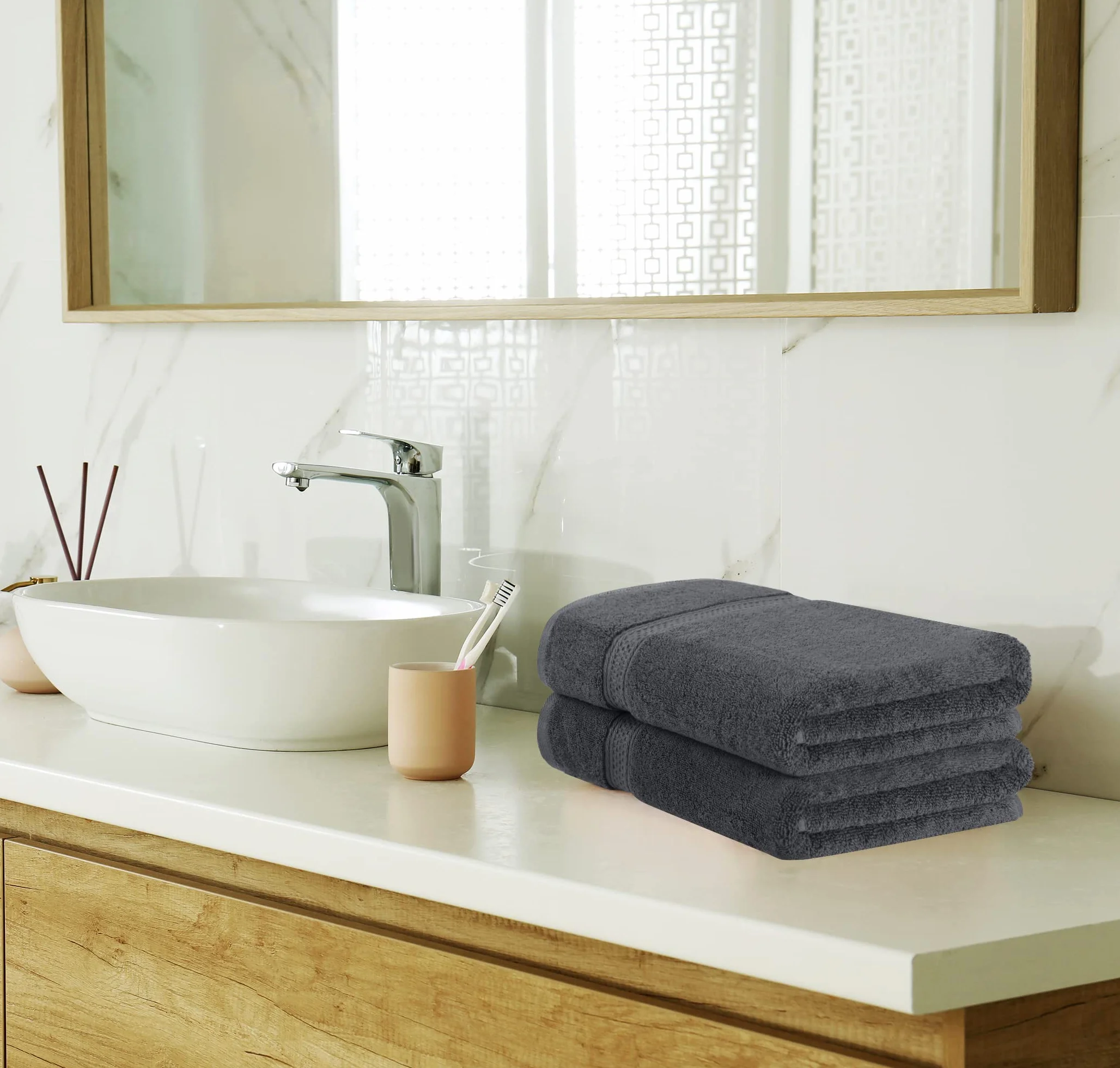 Utopia Towels 8-częściowy zestaw ręczników z bawełny z zawieszką – 2 ręczniki kąpielowe, 2 ręczniki do rąk i 4 ściereczki do mycia (szary)