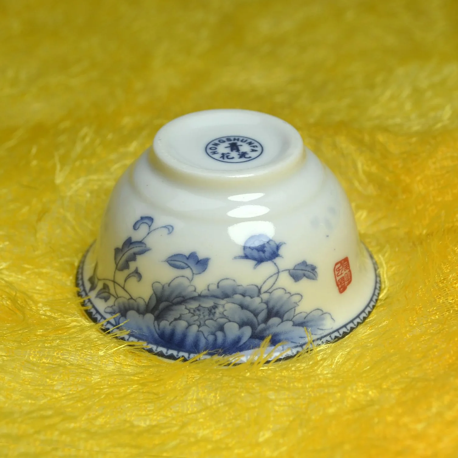 Liang baobao Chińska tradycyjna filiżanka do degustacji herbaty, zestaw 4 sztuk, 56 ml, biała porcelana, mini kubki na ceremonię herbaty Gongfu (piwonia)